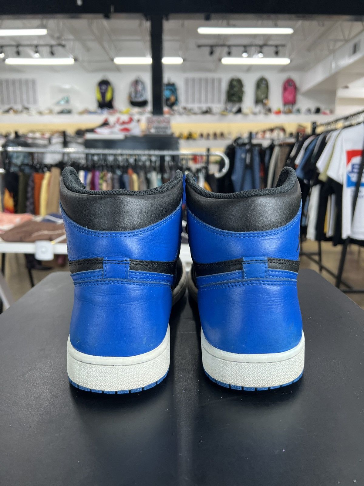Jordan Brand × Nike Air Jordan 1 Royal Sz. 10 (2017) Size US 10 / EU 43 - 5 Thumbnail