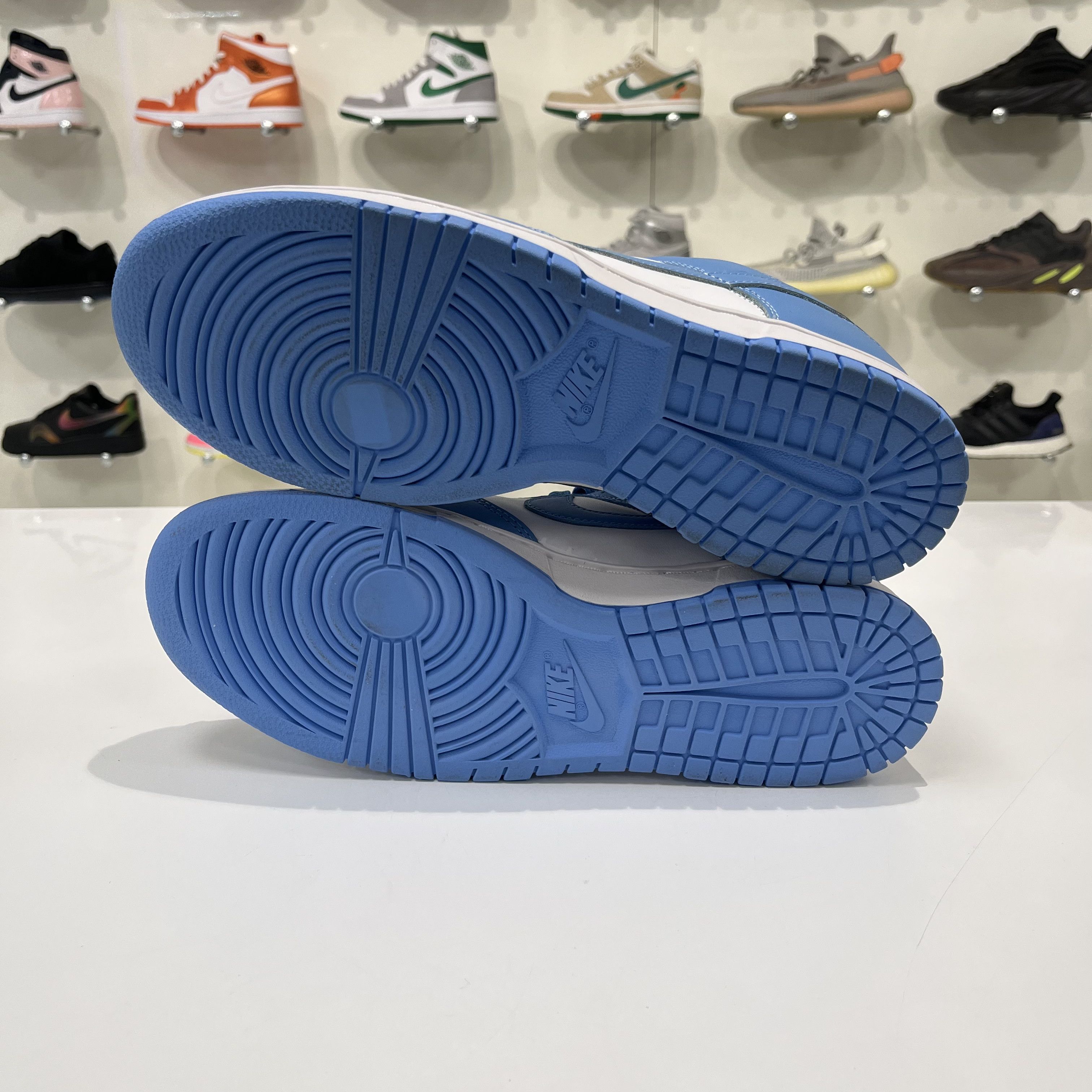 Nike Nike Dunk Low UNC 2021 Size US 9.5 / EU 42-43 - 6 Thumbnail