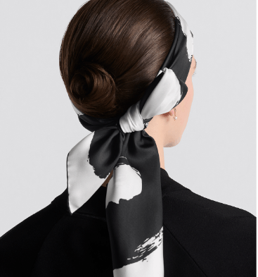 Dior o1w1db10625 Size : OS / Square Scarf in White/Black Size ONE SIZE - 4 Thumbnail