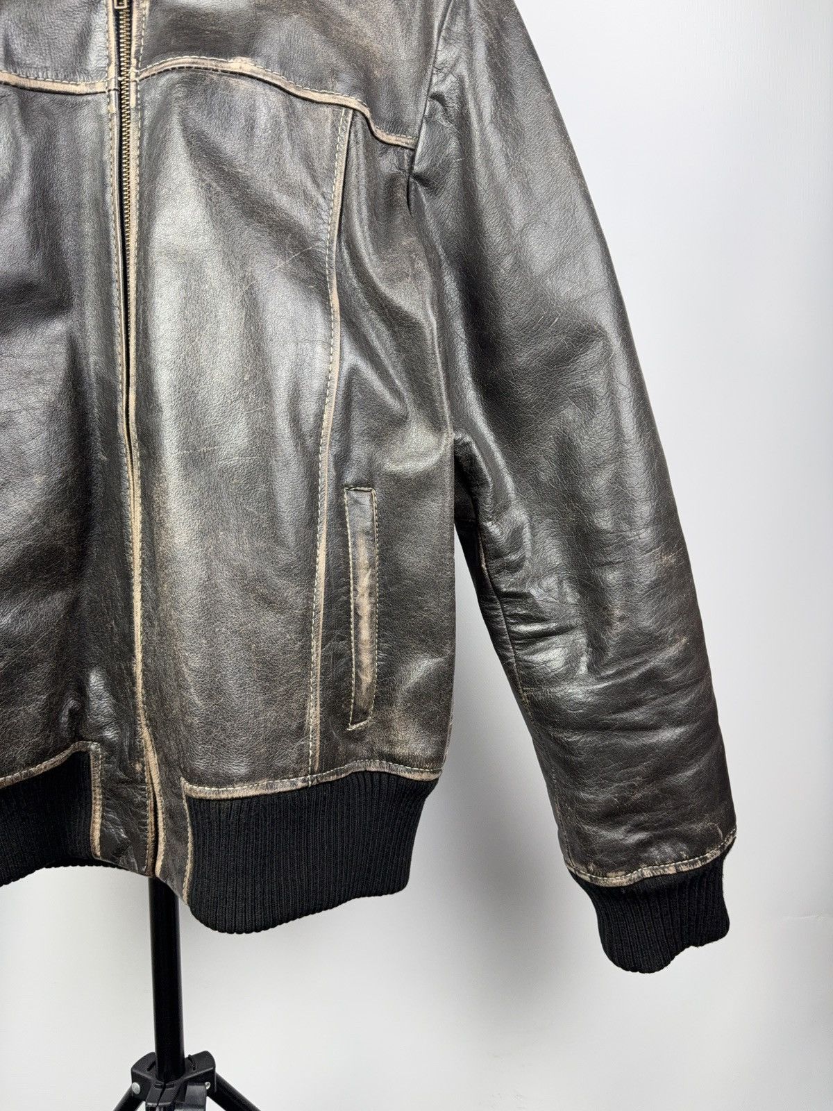 Vintage Vintage 90s Avant Garde Leather Biker MOTO Faded Jacket Size US XL / EU 56 / 4 - 5 Thumbnail