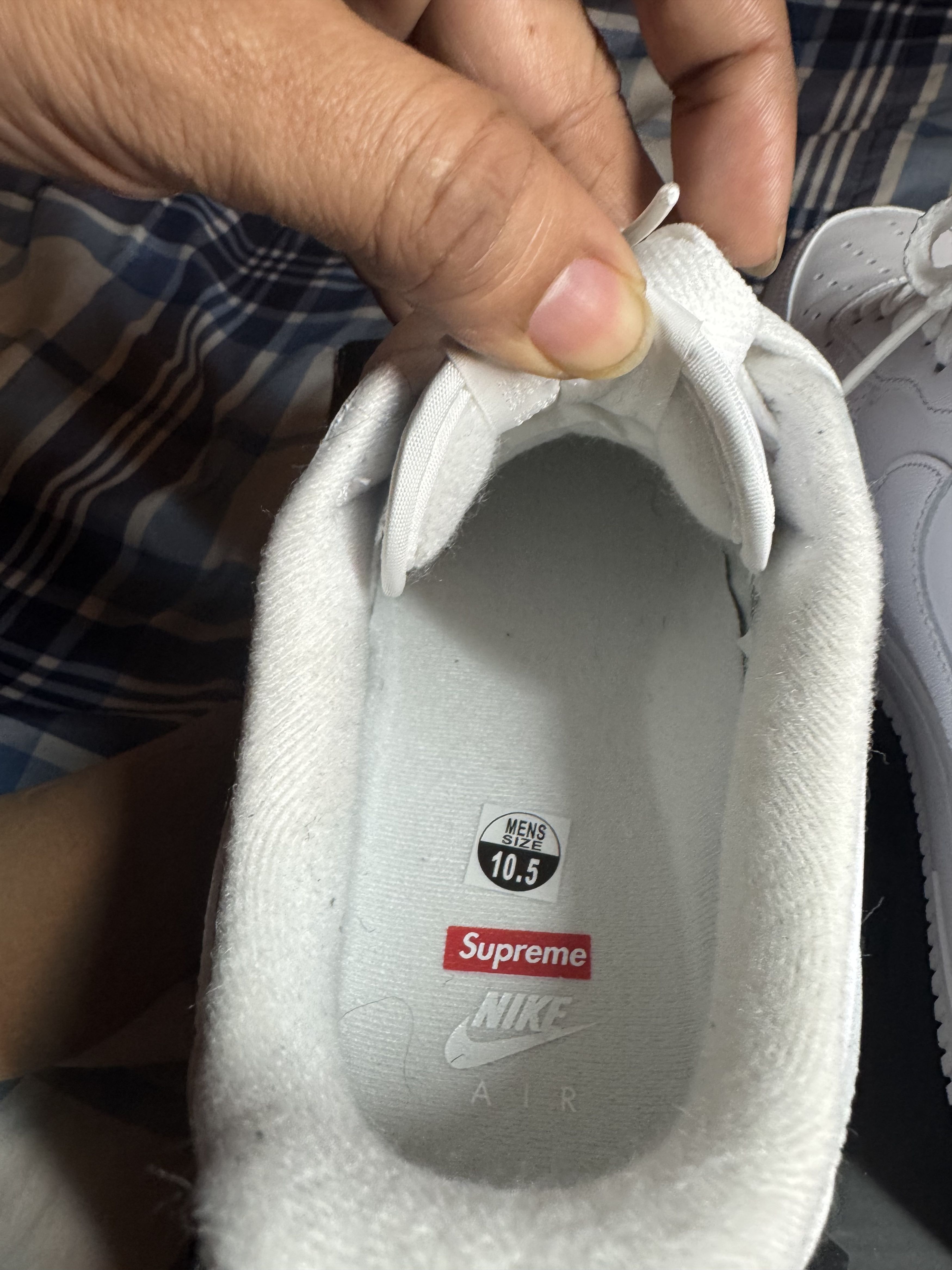 Supreme Air Force One Low SP Size US 10.5 / EU 43-44 - 5 Thumbnail