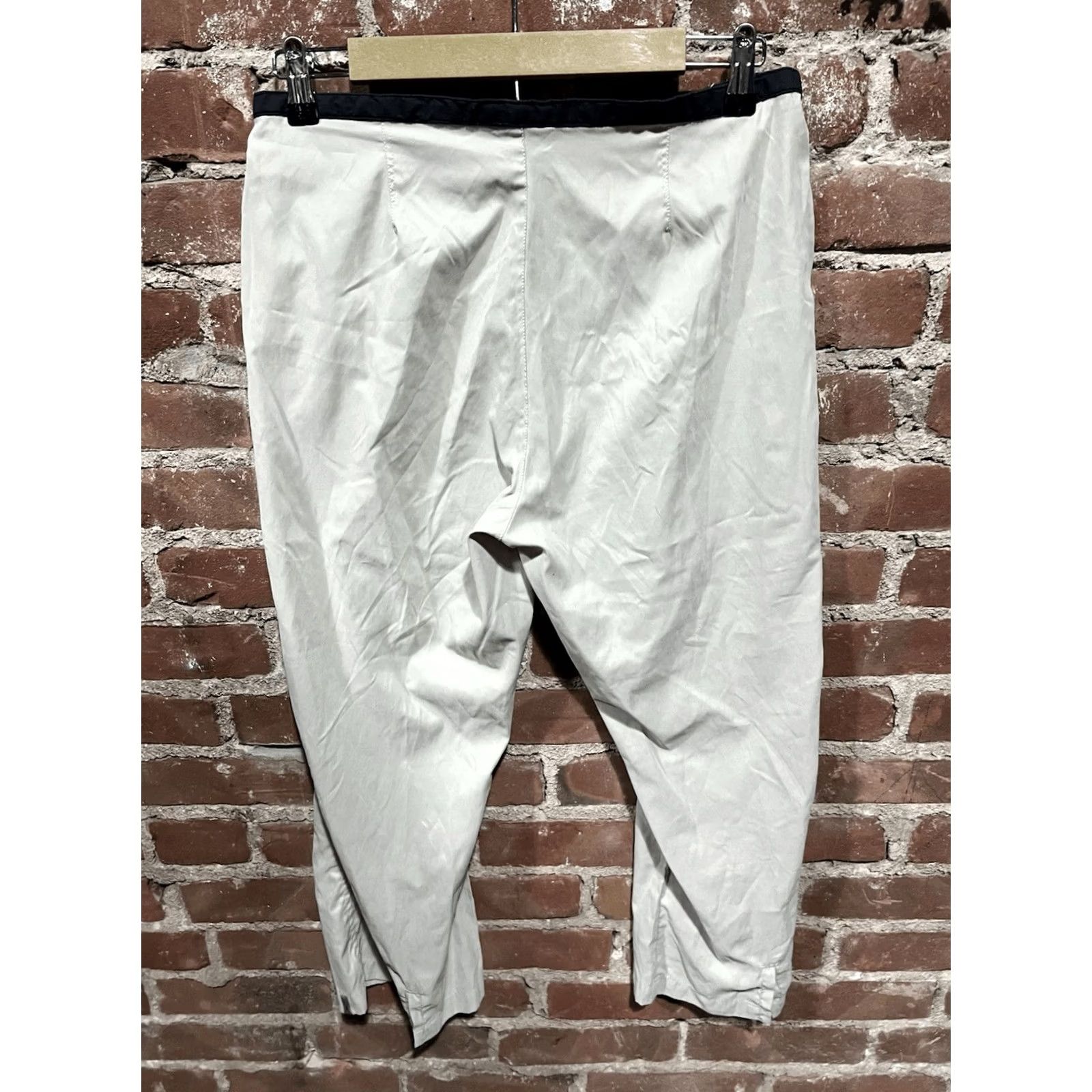 Royal Robbins Royal Robbins Pants Women 12 Chino Capri Khaki Patch Pockets Beige Tan Wide-Leg Casual Summer Fall Spring Beach Bohemian Hipster Regular Size 34" / US 12 / IT 48 - 3 Thumbnail