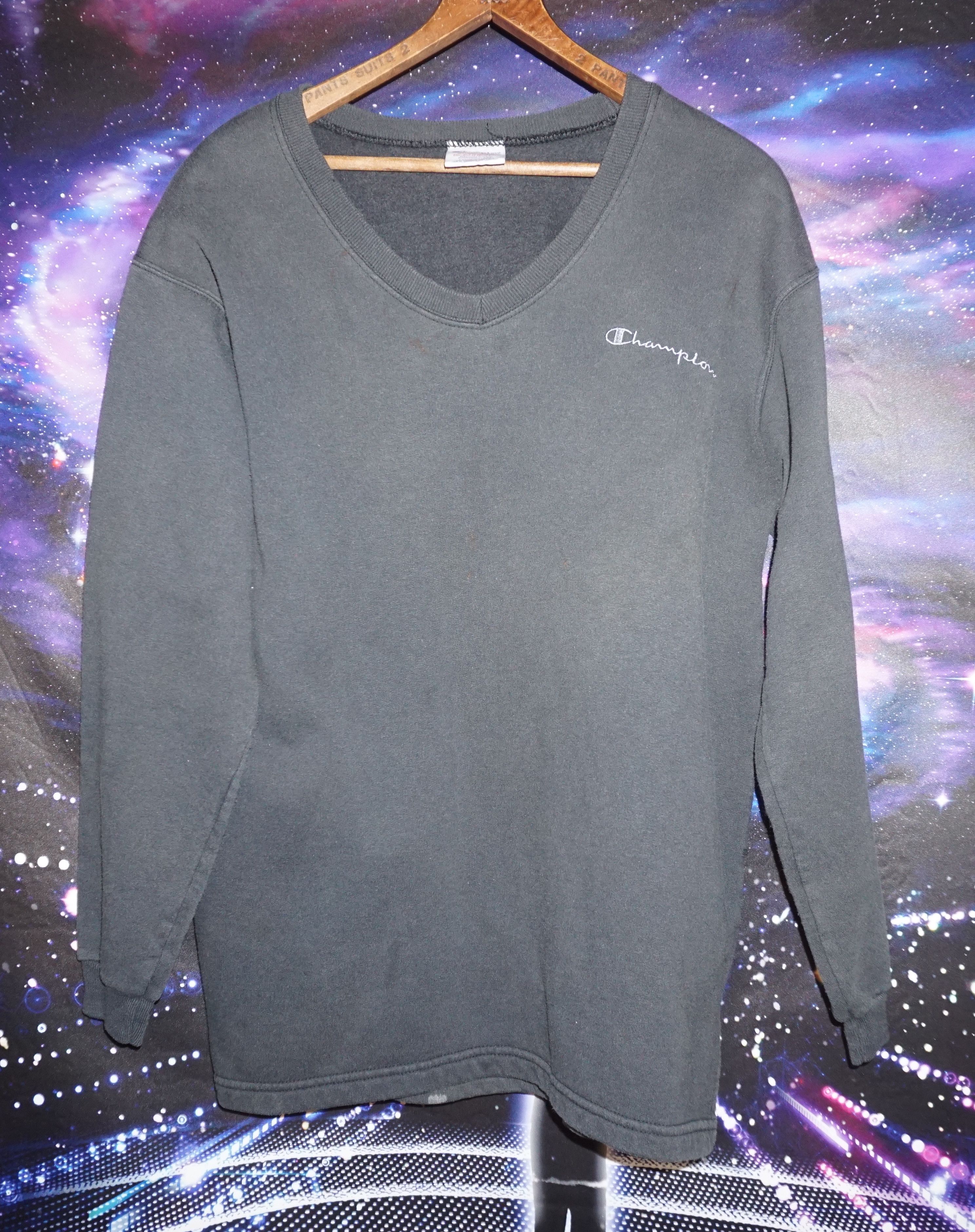 Champion Champion V-Neck Light Weight Sweatshirt Size US L / EU 52-54 / 3 - 1 Thumbnail