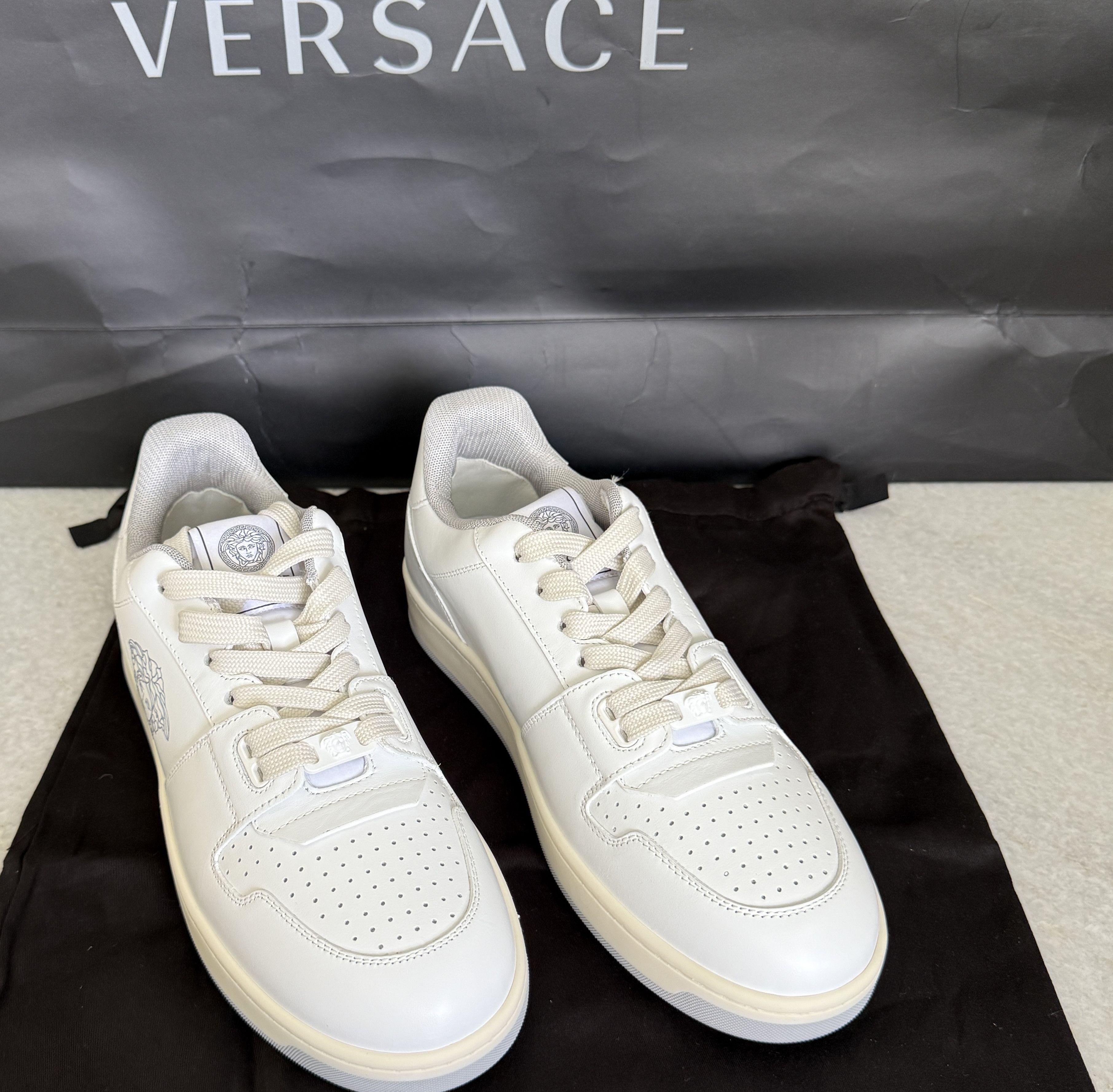 Versace Versace Medusa White Leather Men's Sneaker, 1013377, sz 40 Size US 7 / EU 40 - 3 Thumbnail
