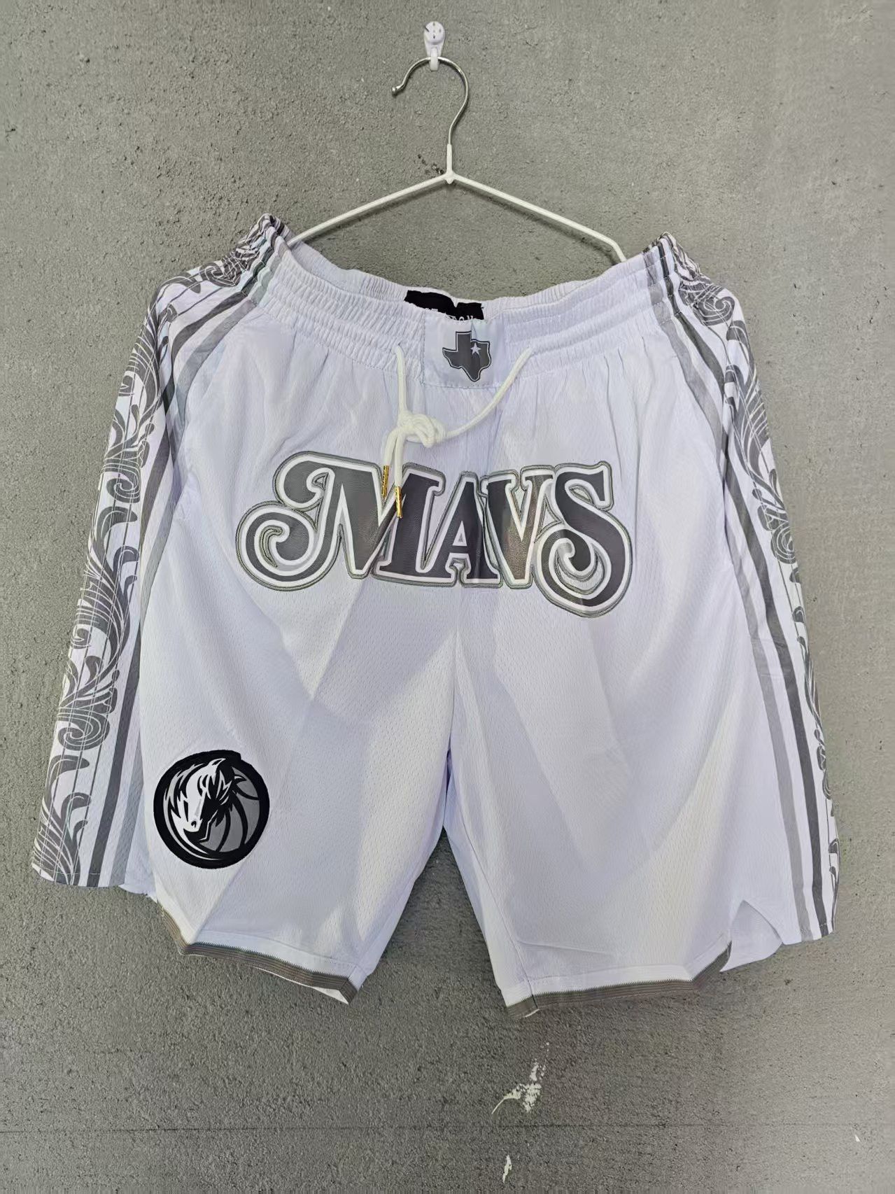 NBA New Dallas Mavericks Short XXL Size US 38 / EU 54 - 1 Thumbnail