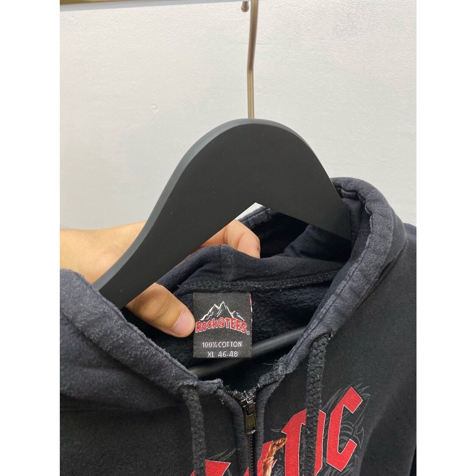 AC/DC × Vintage AC/DC Black Ice 2000s Zip Up Hoodie Promo Album Faded XL Size US XL / EU 56 / 4 - 16 Thumbnail