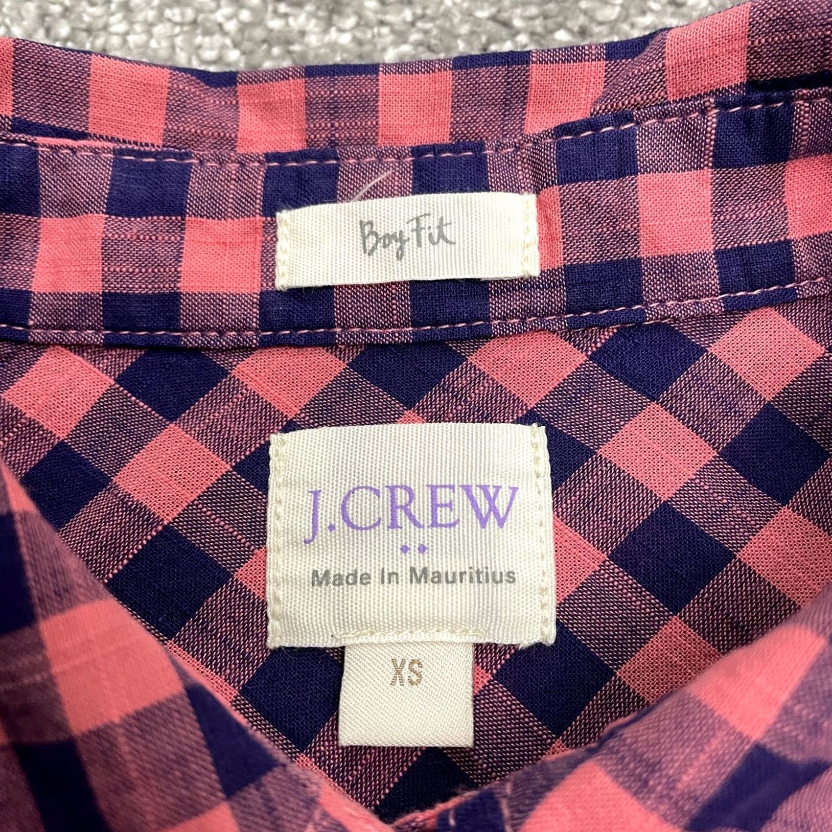 J.Crew VINTAGE? No. J.Crew Boy Fit Gauze Shirt Womens XS Pink Blue Plaid Button Down Cotton Casual Size XS / US 0-2 / IT 36-38 - 5 Thumbnail