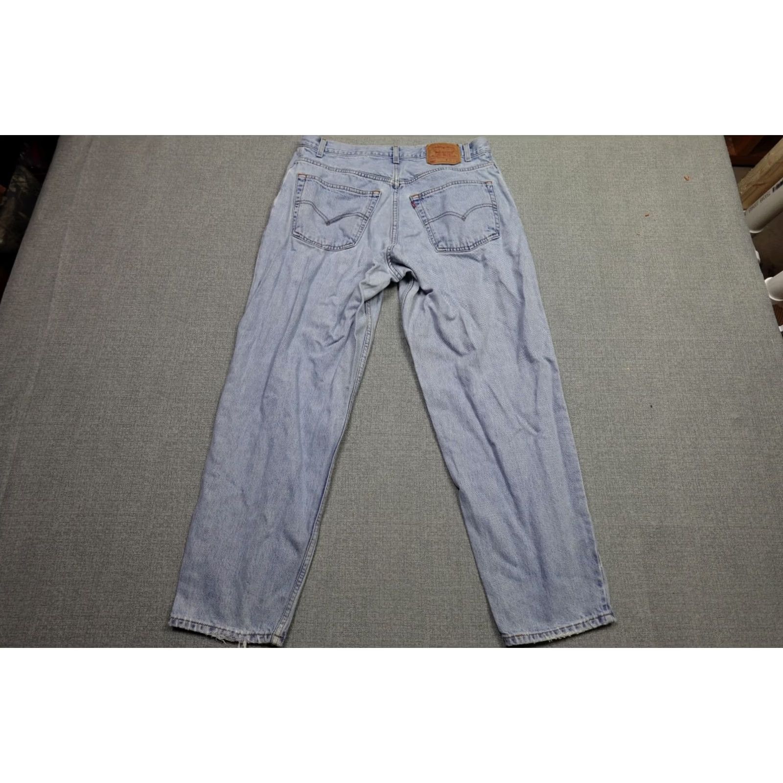 Levi's Vintage Levi's 560 Jeans Men 36x30 Blue Wide-Leg Hip Hop Distressed Light Wash 90s Mens Size US 36 / EU 52 - 4 Thumbnail