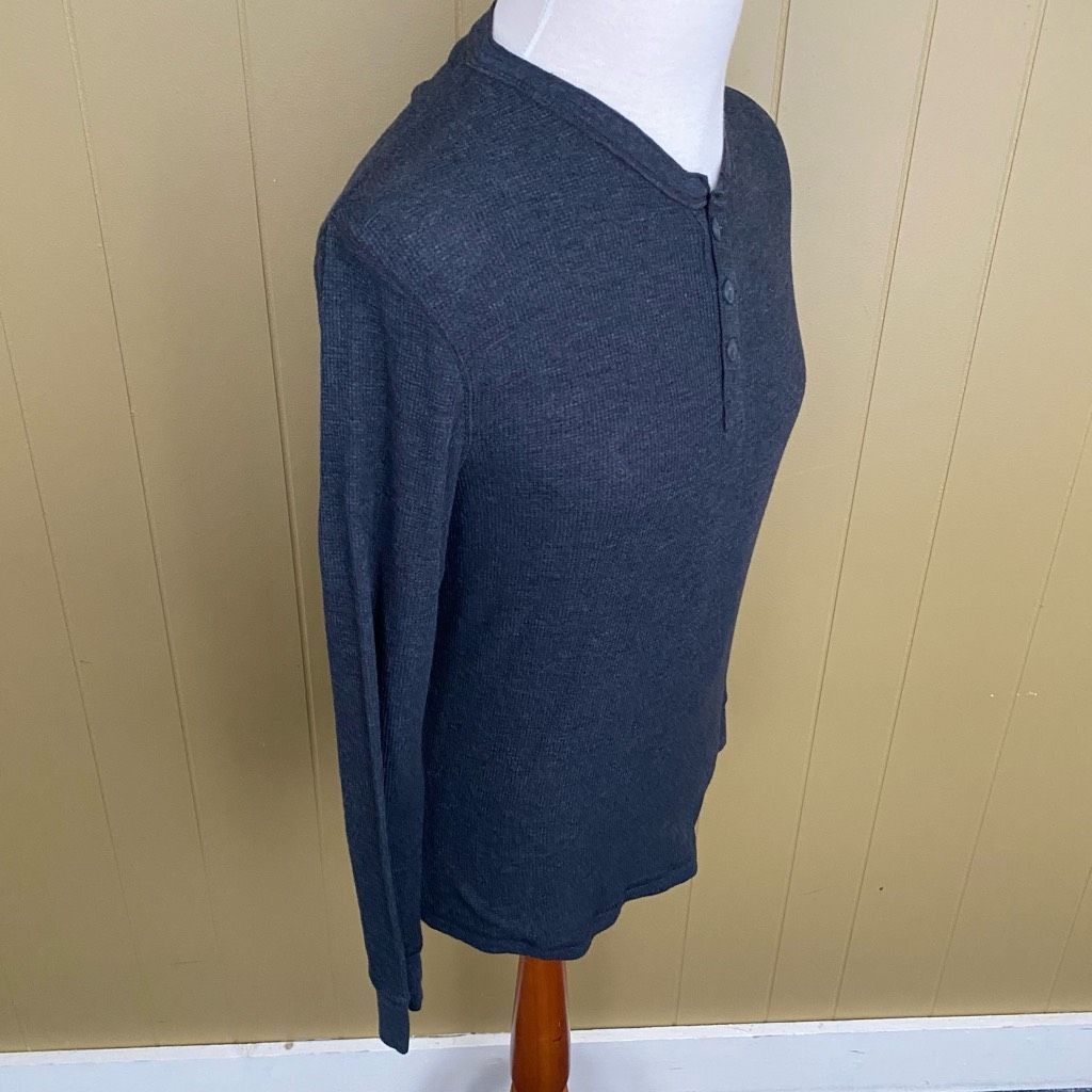 Old Navy Old Navy men M cotton blend 3 button textured thermal longsl Size US M / EU 48-50 / 2 - 4 Thumbnail
