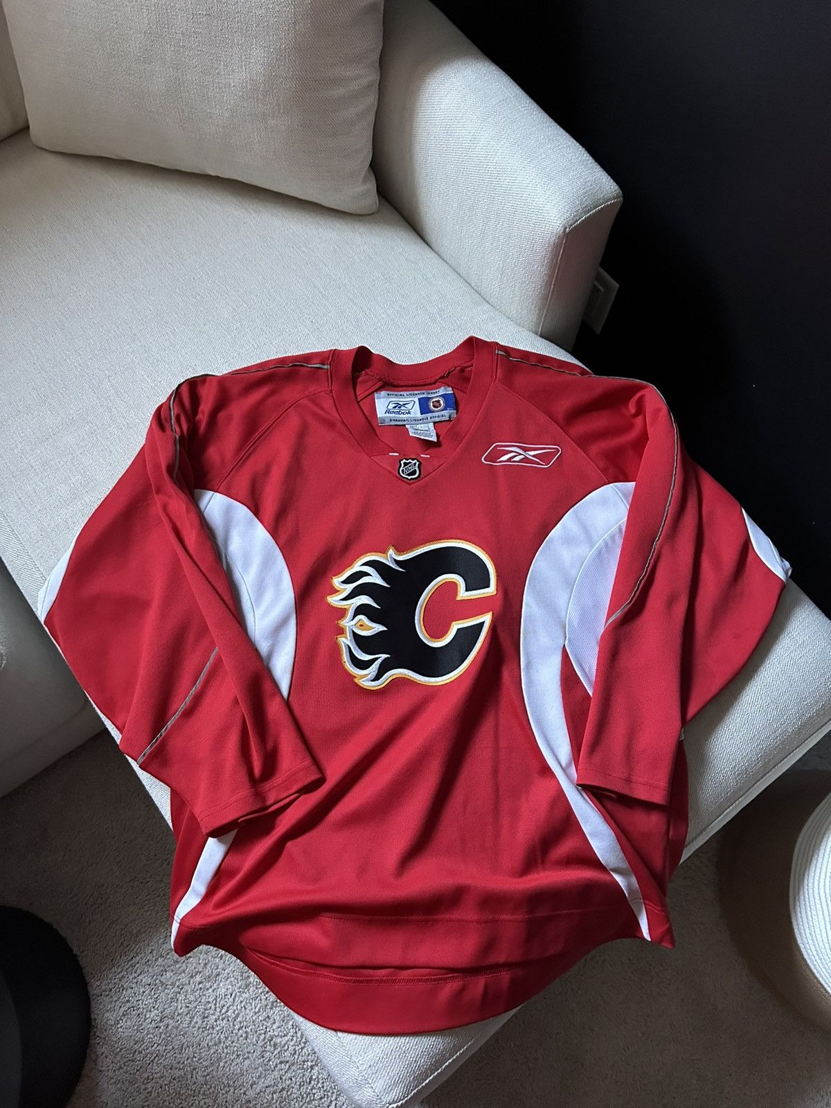 Reebok Vintage Calgary flames jersey Size US L / EU 52-54 / 3 - 1 Thumbnail