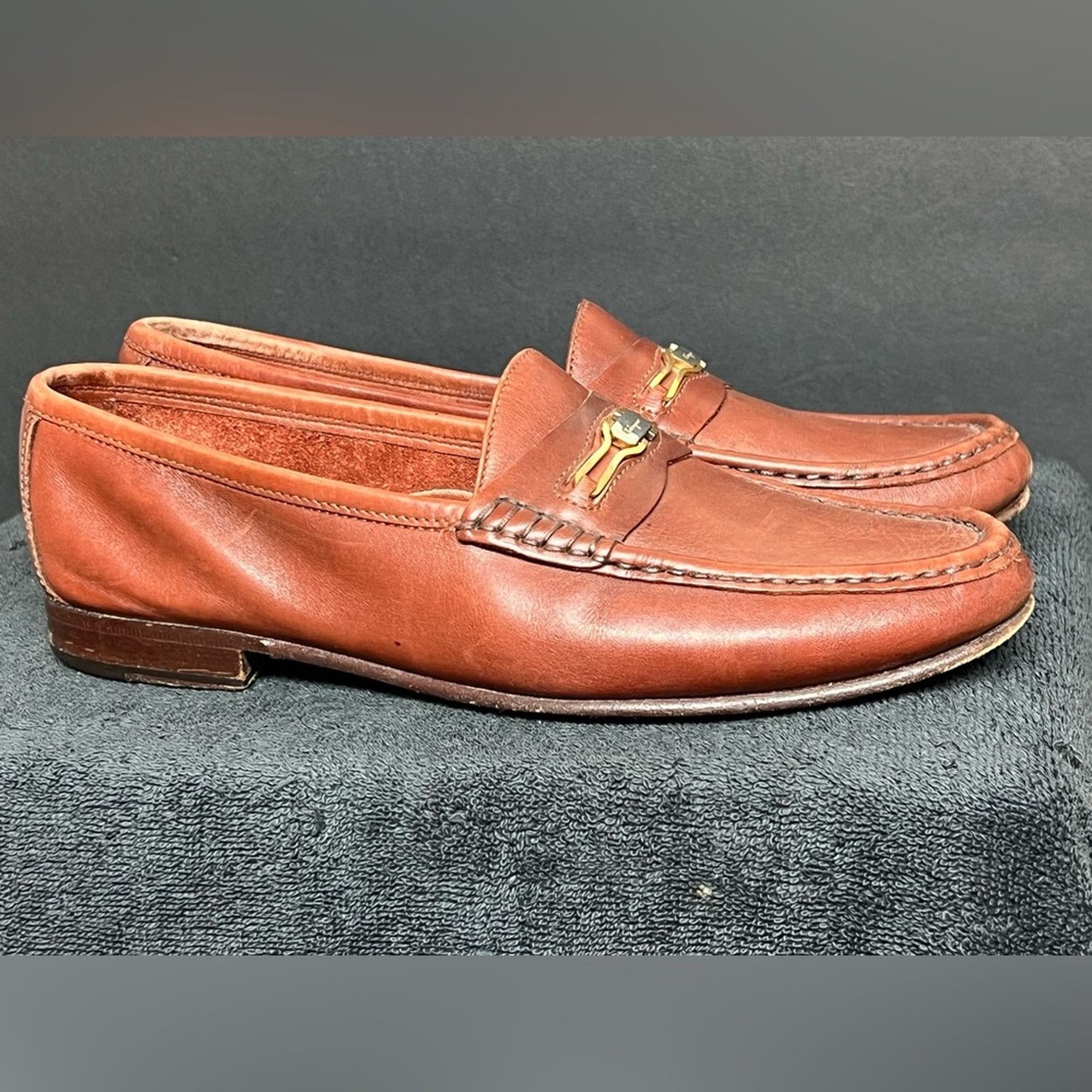 Salvatore Ferragamo Salvatore Ferragamo Silver Gold Gancini Bit loafers 8.5 D Size US 8.5 / EU 41-42 - 5 Thumbnail