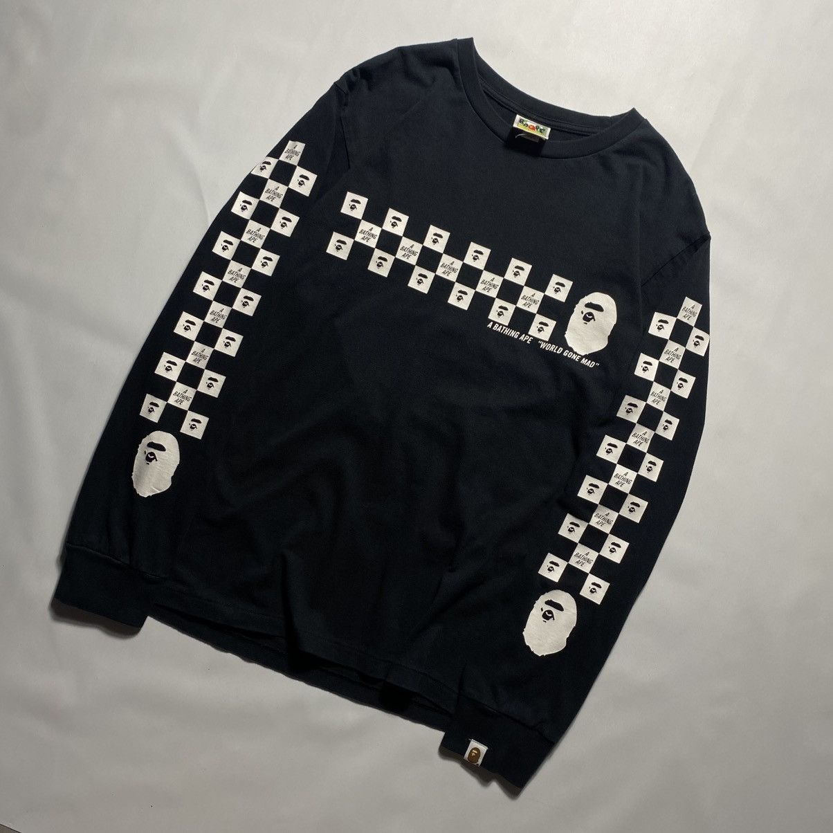 A BATHING APE × JURASSIC WORLD Warning Bape X Jurassic World Logo Tee Black Medium 100% Authentic