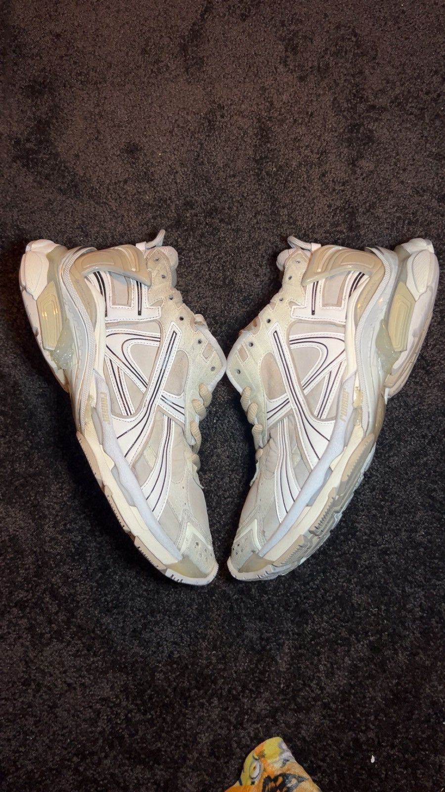 Balenciaga Balenciaga Runner Beige Size US 12 / EU 45 - 1 Thumbnail