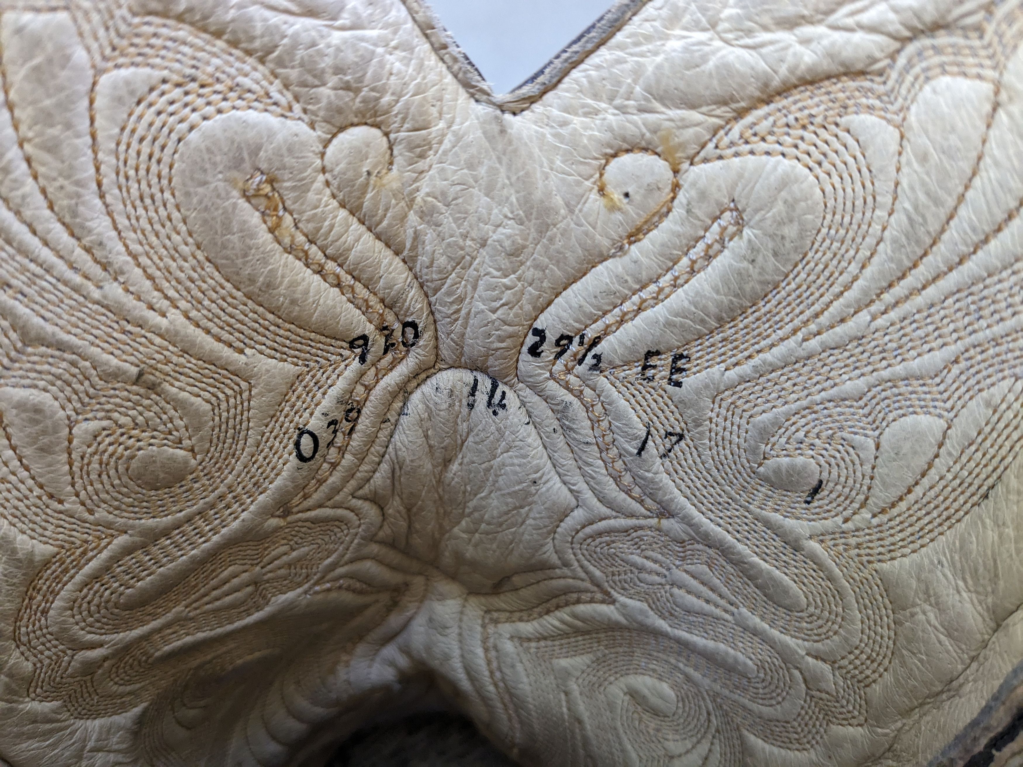 Genuine Leather Vintage Cowboy Boots Beige Leather 10.5 Botas Western Size US 10.5 / EU 43-44 - 8 Thumbnail