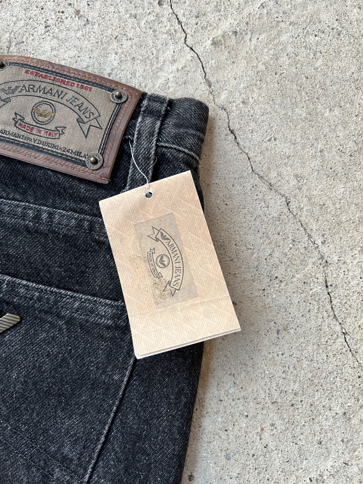Giorgio Armani Vintage Armani Jeans Size 28" / US 6 / IT 42 - 5 Thumbnail