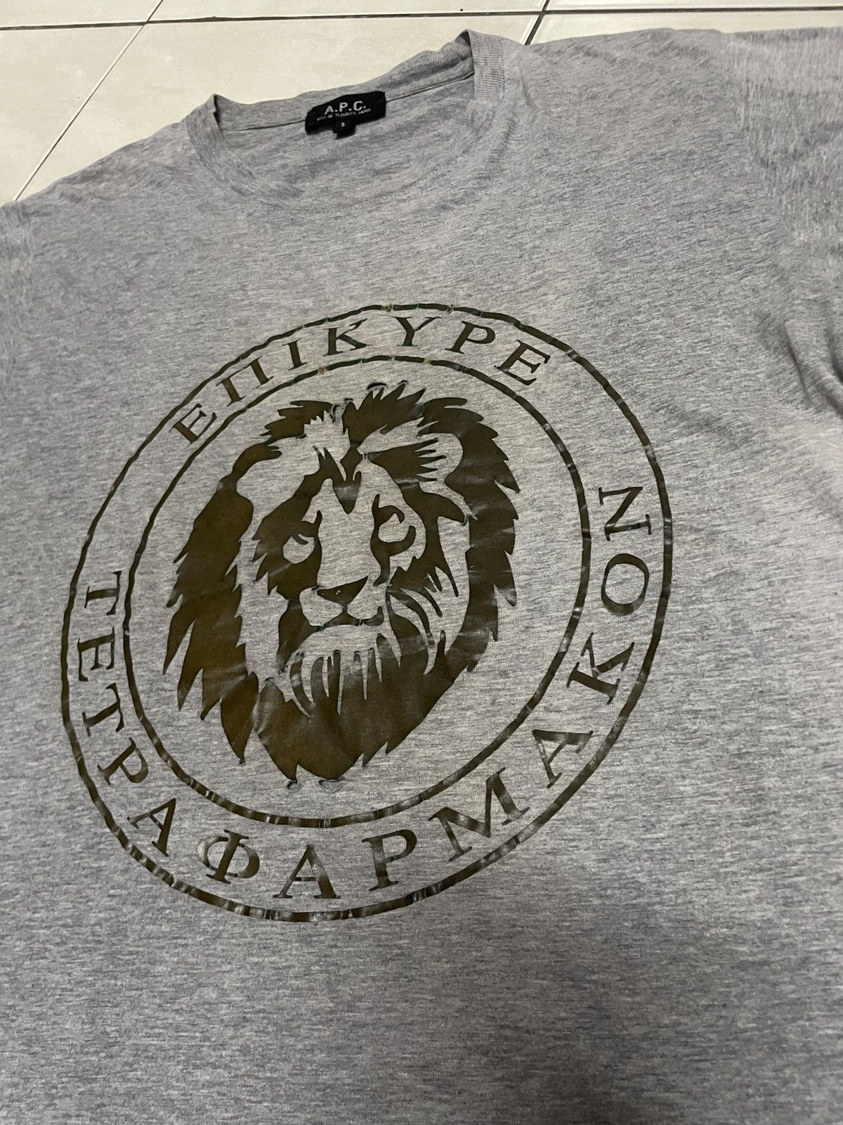 A.P.C. A.P.C. Rue De Fleurus Paris Gold Lion Size US S / EU 44-46 / 1 - 10 Thumbnail