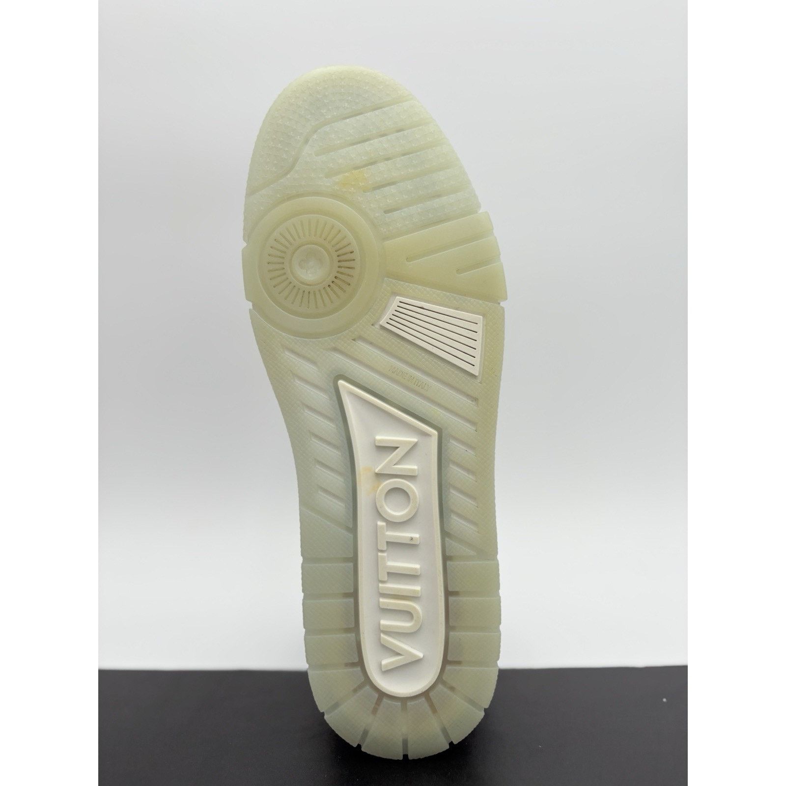 Louis Vuitton (US 9-9.5) - Louis Vuitton Trainer ' Black ' | SUPER CLEAN! Size US 9.5 / EU 42-43 - 13 Thumbnail