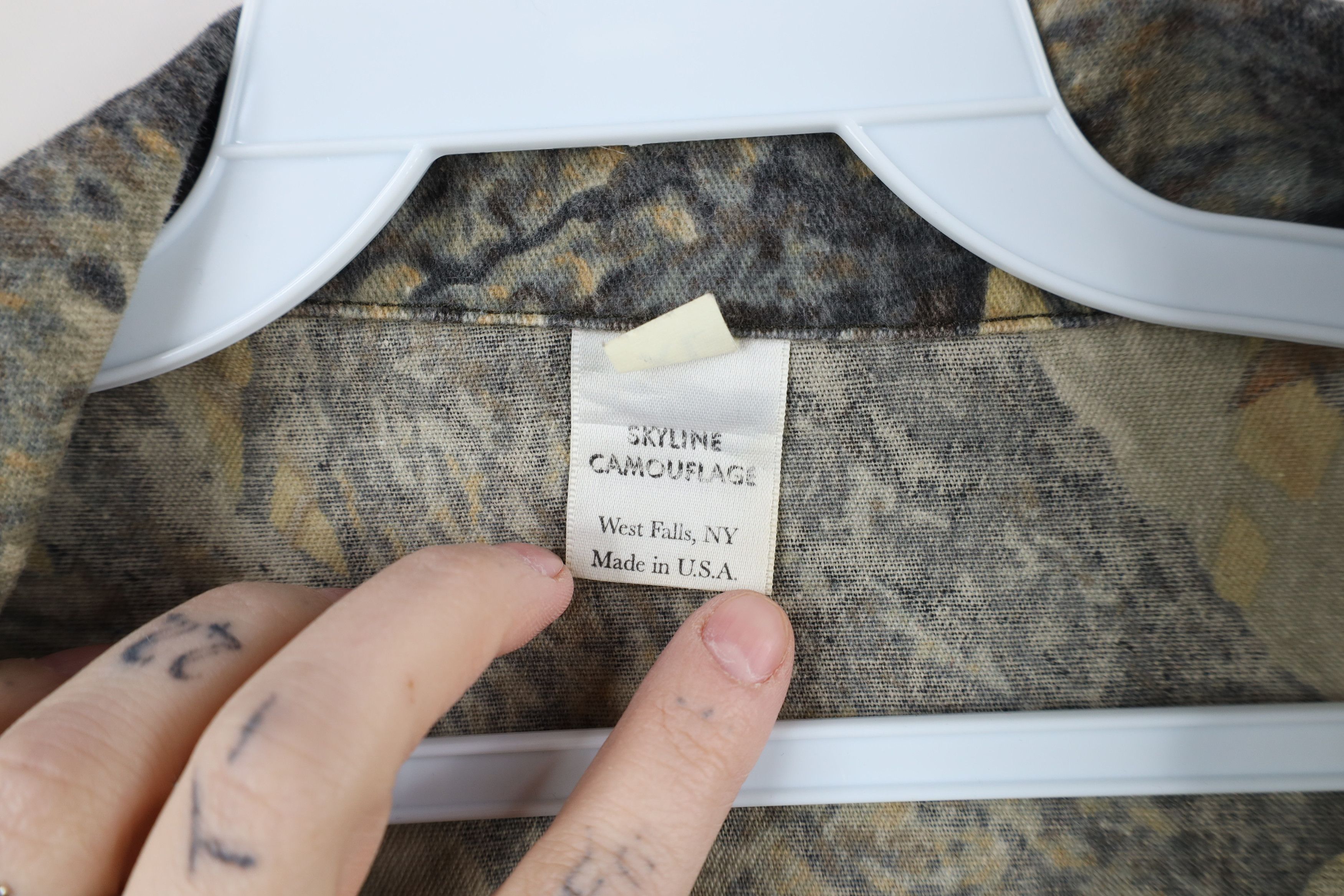 Vintage Vintage 90s Streetwear Skyline Camouflage Apparition Jacket Size US XL / EU 56 / 4 - 10 Thumbnail
