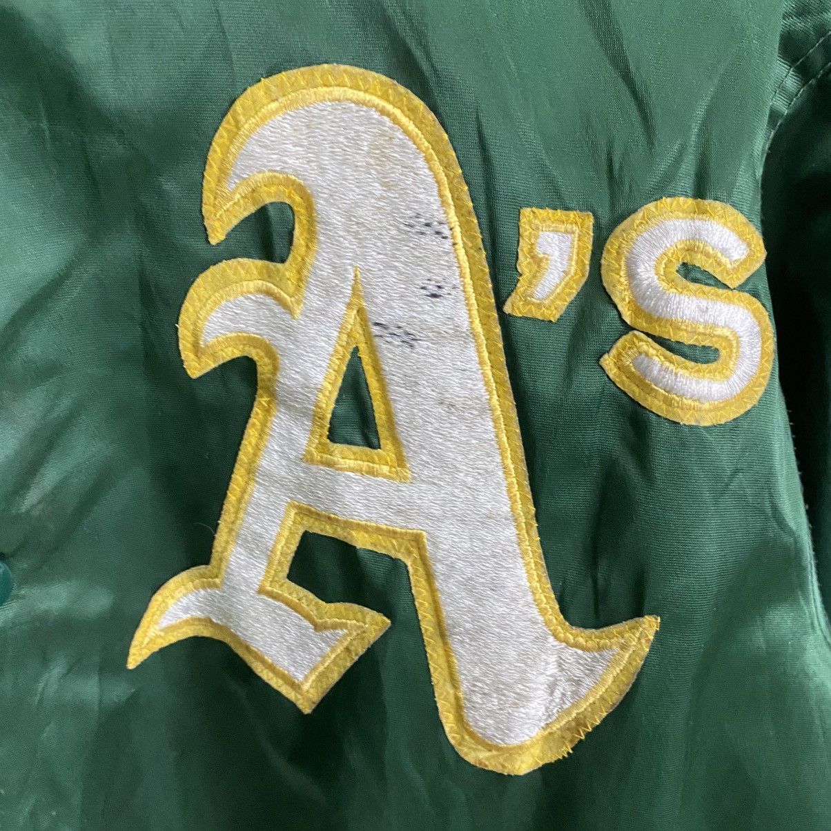 Starter VINTAGE 90's OAKLAND ATHLETICS A'S JOSE CANSECO SATIN JACKET Size US L / EU 52-54 / 3 - 13 Thumbnail