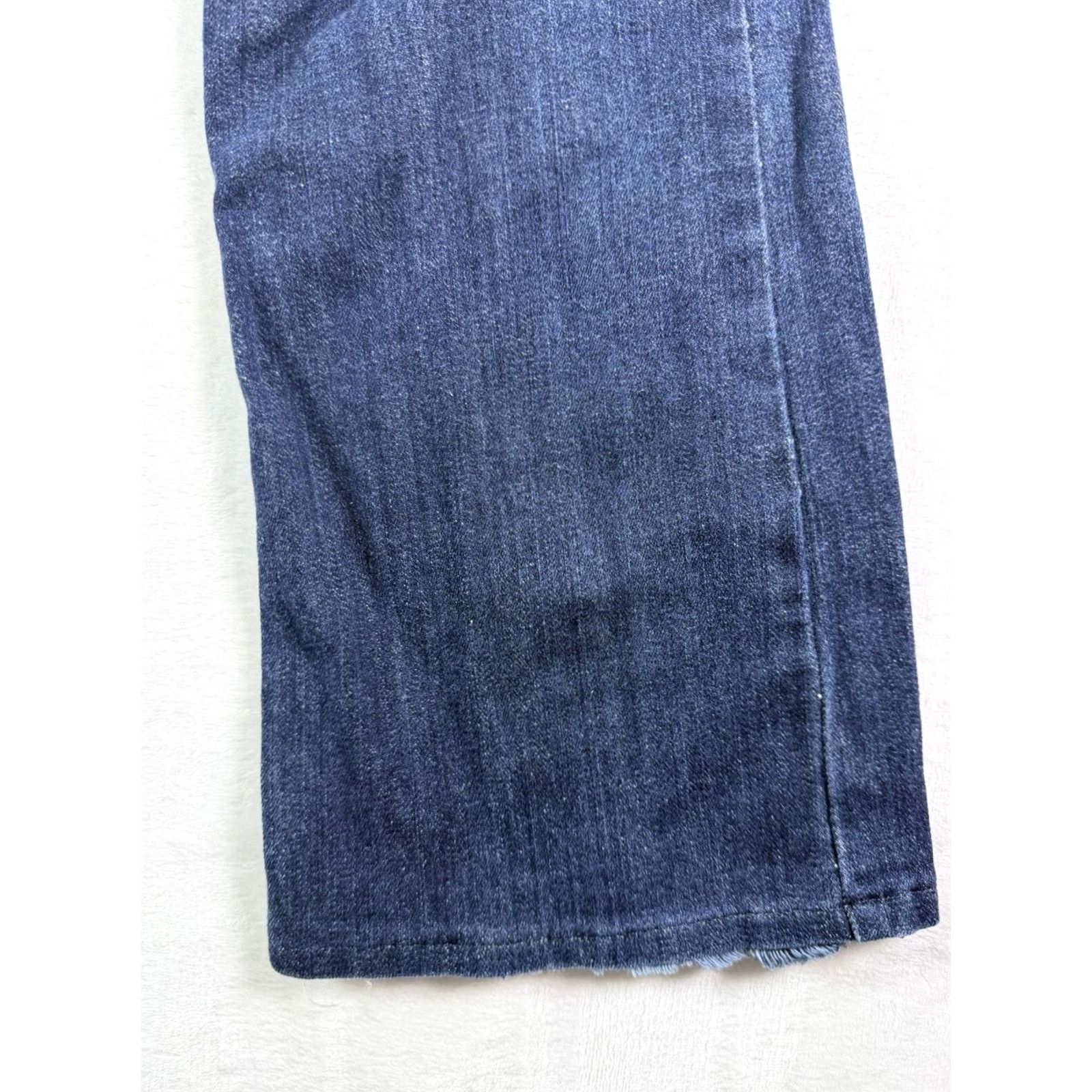 Levi's VINTAGE Levi’s 515 Jeans Bootcut Women Size 8 Regular Distressed Dark Blue Pockets 29x32 Mens/ Womens Size 30" / US 8 / IT 44 - 5 Thumbnail