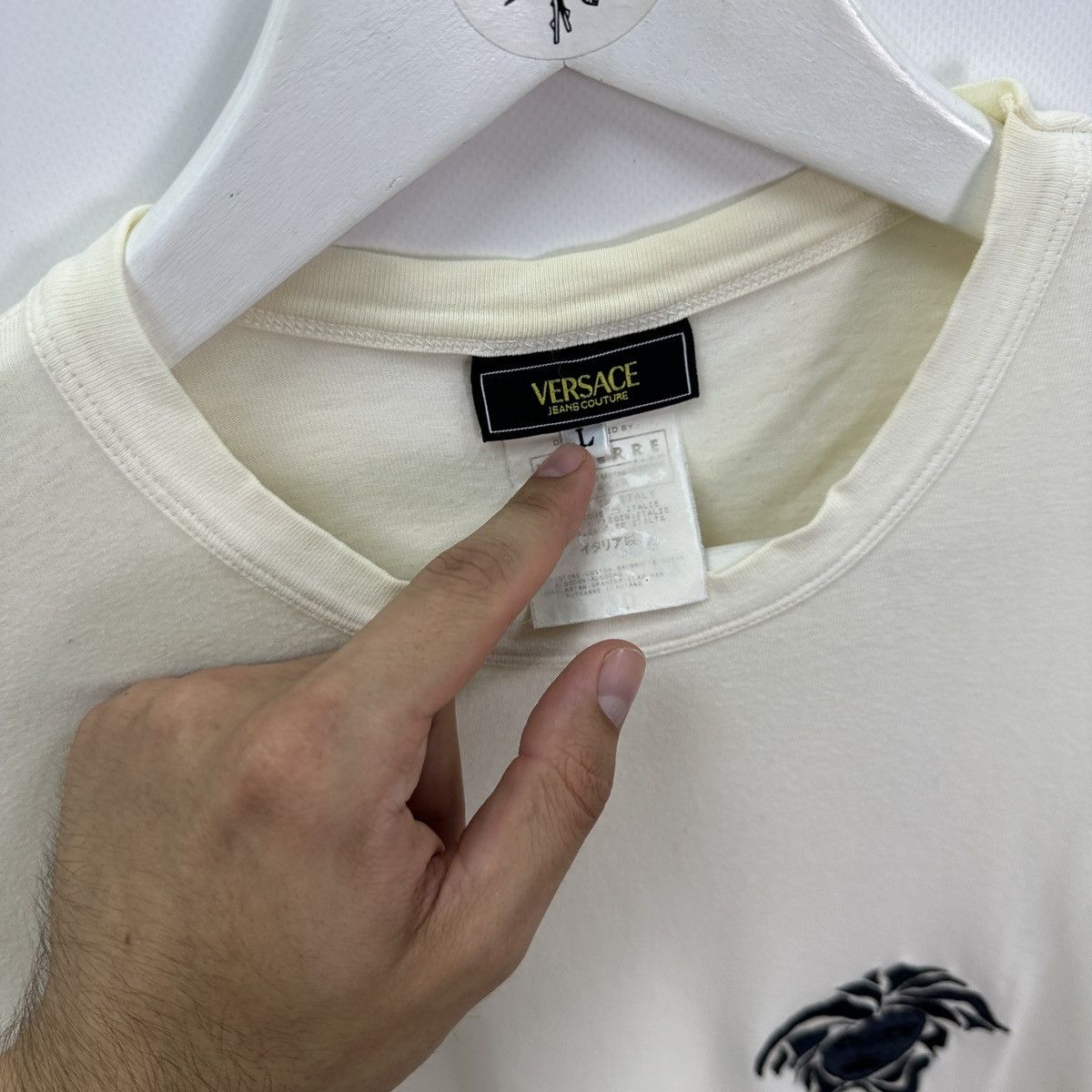 Vintage Vintage 90s Versace Embroidered logo tee y2k Italy hype og Size US L / EU 52-54 / 3 - 10 Thumbnail