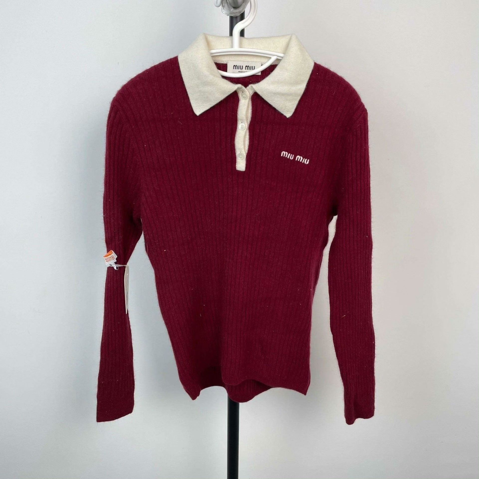 Miu Miu Miu Miu Red Sweater 36 Women Size S / US 4 / IT 40 - 1 Thumbnail