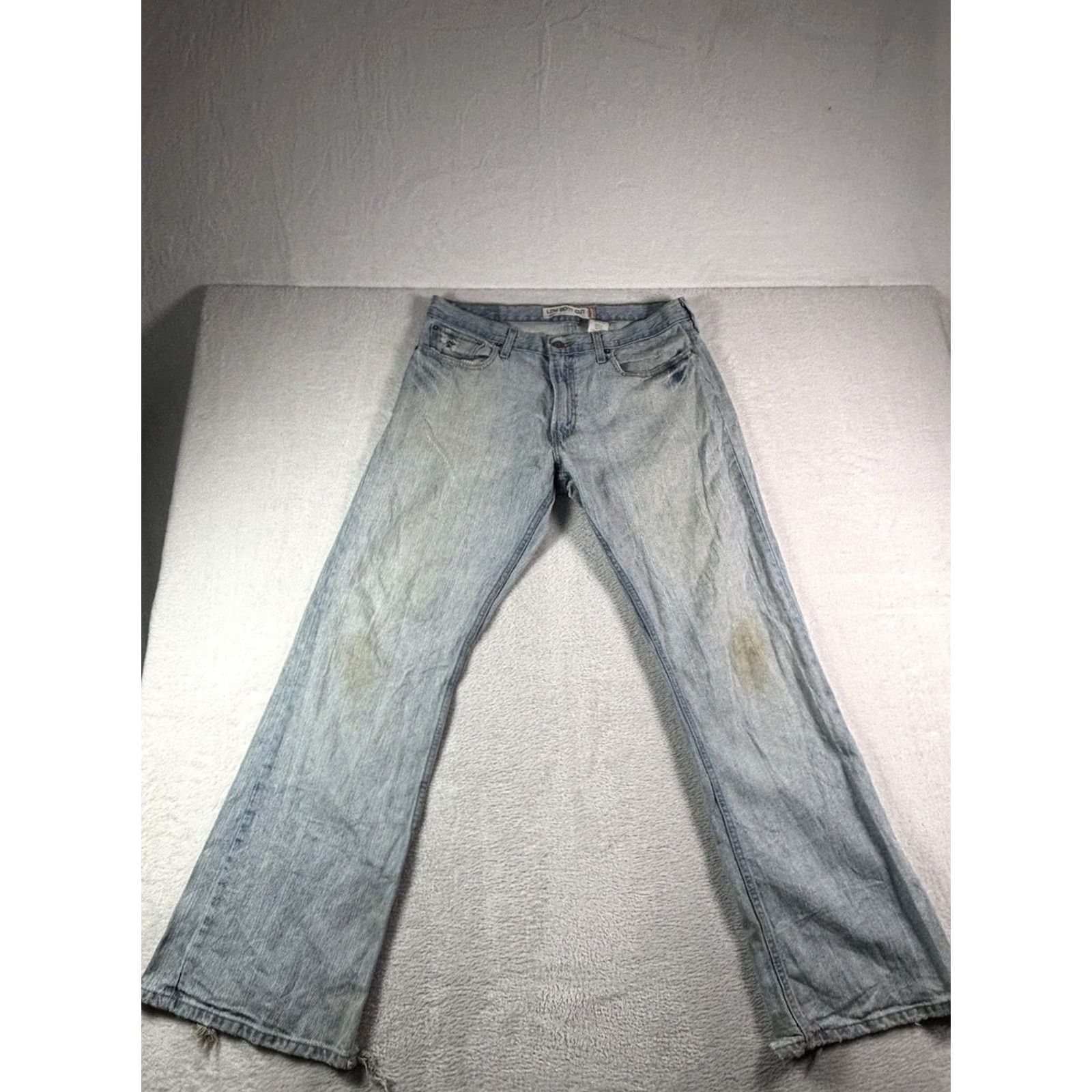 Levi's VINTAGE Levi's 527 Jeans Mens Low Boot Cut 34x30 Light Blue Wash Workwear Denim 5-Pocket Pockets 90s USA Cowboy Men Jeans Cap/Logo Zipper Button Size US 34 / EU 50 - 2 Thumbnail