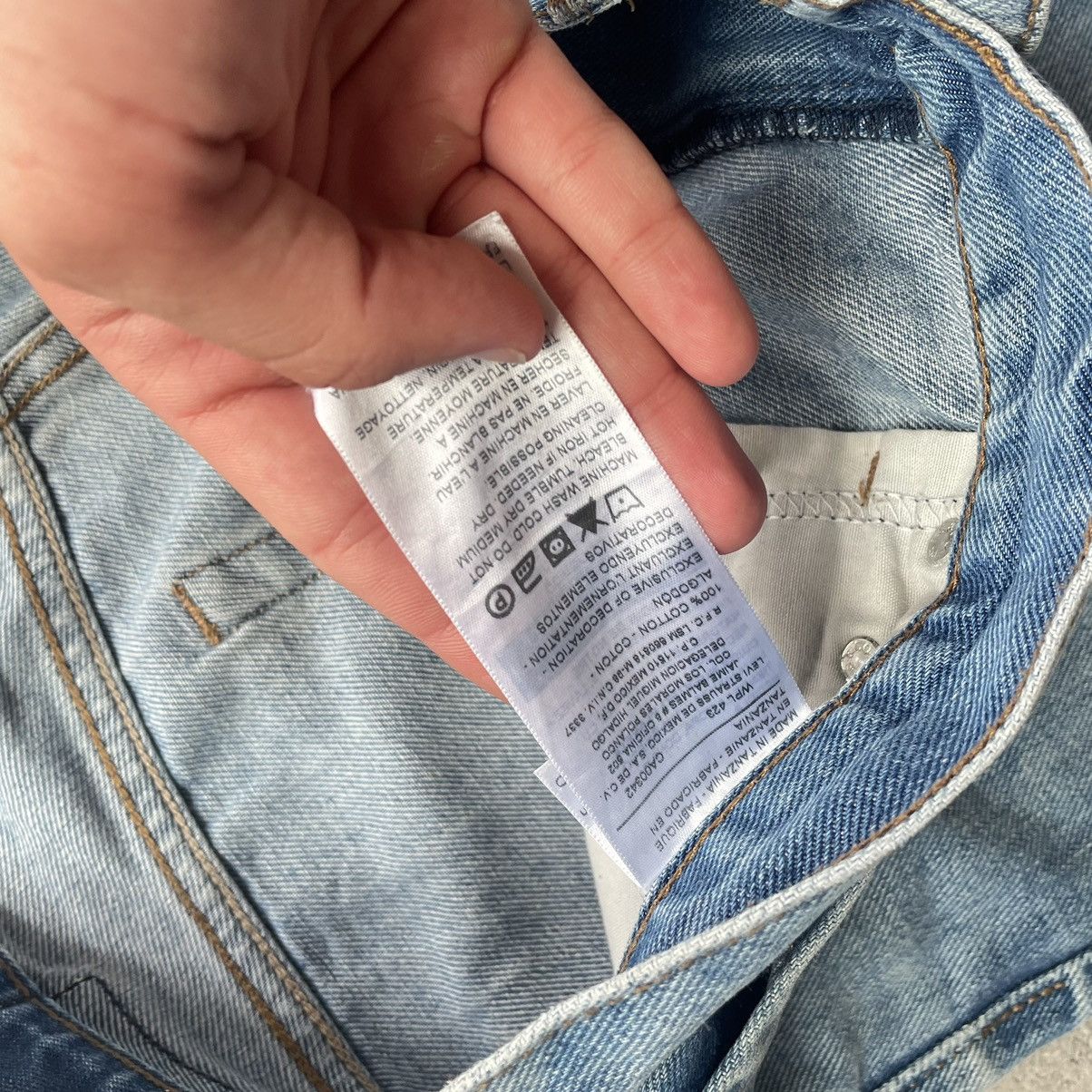 Levi's × Vintage Vintage Levi’s Signature Distressed Jeans Size US 34 / EU 50 - 3 Thumbnail