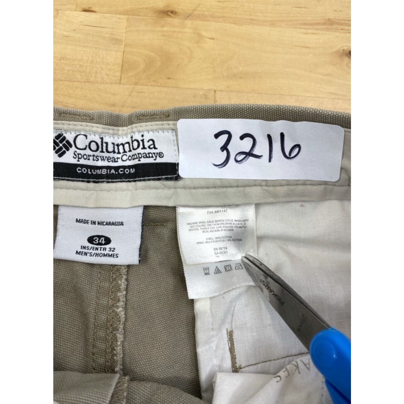 Vintage Columbia Hiking Pants Men 34 Beige Regular Inseam 31 Outdoor Outdoor 90s? (No, must only original words) Size US 34 / EU 50 - 5 Thumbnail