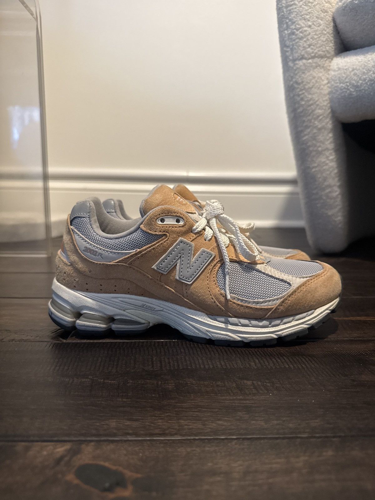 New Balance New Balance 2002R in “Sweet Caramel” Size US 6 / EU 39 - 2 Thumbnail