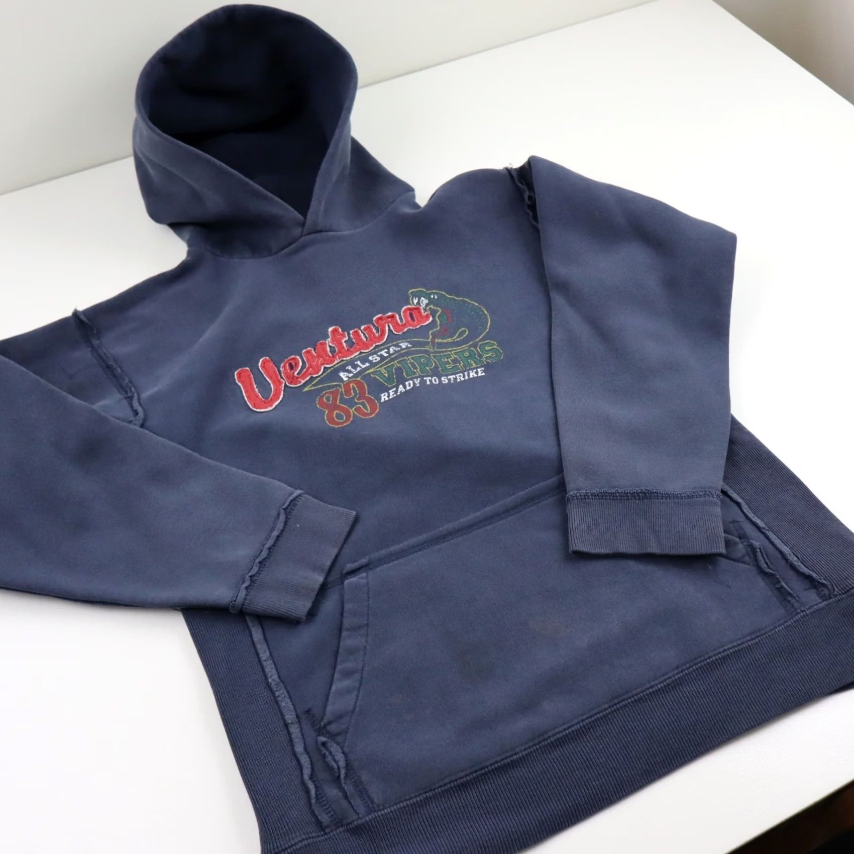 Point Zero VINTAGE Ventura Vipers Hoodie Mens L Blue All Star Graphic Raw Edge Sweatshirt Size US L / EU 52-54 / 3 - 3 Thumbnail
