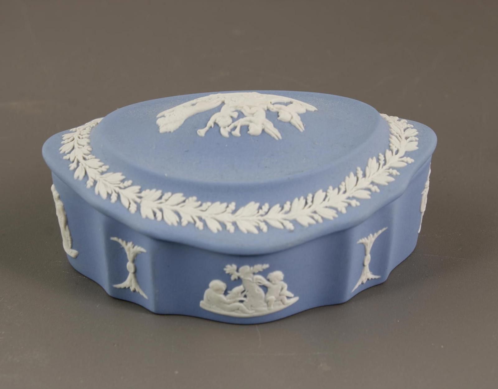 Other Vintage Wedgwood Jasper Ware Blue White Ceramic Trinket Box Size ONE SIZE - 1 Thumbnail