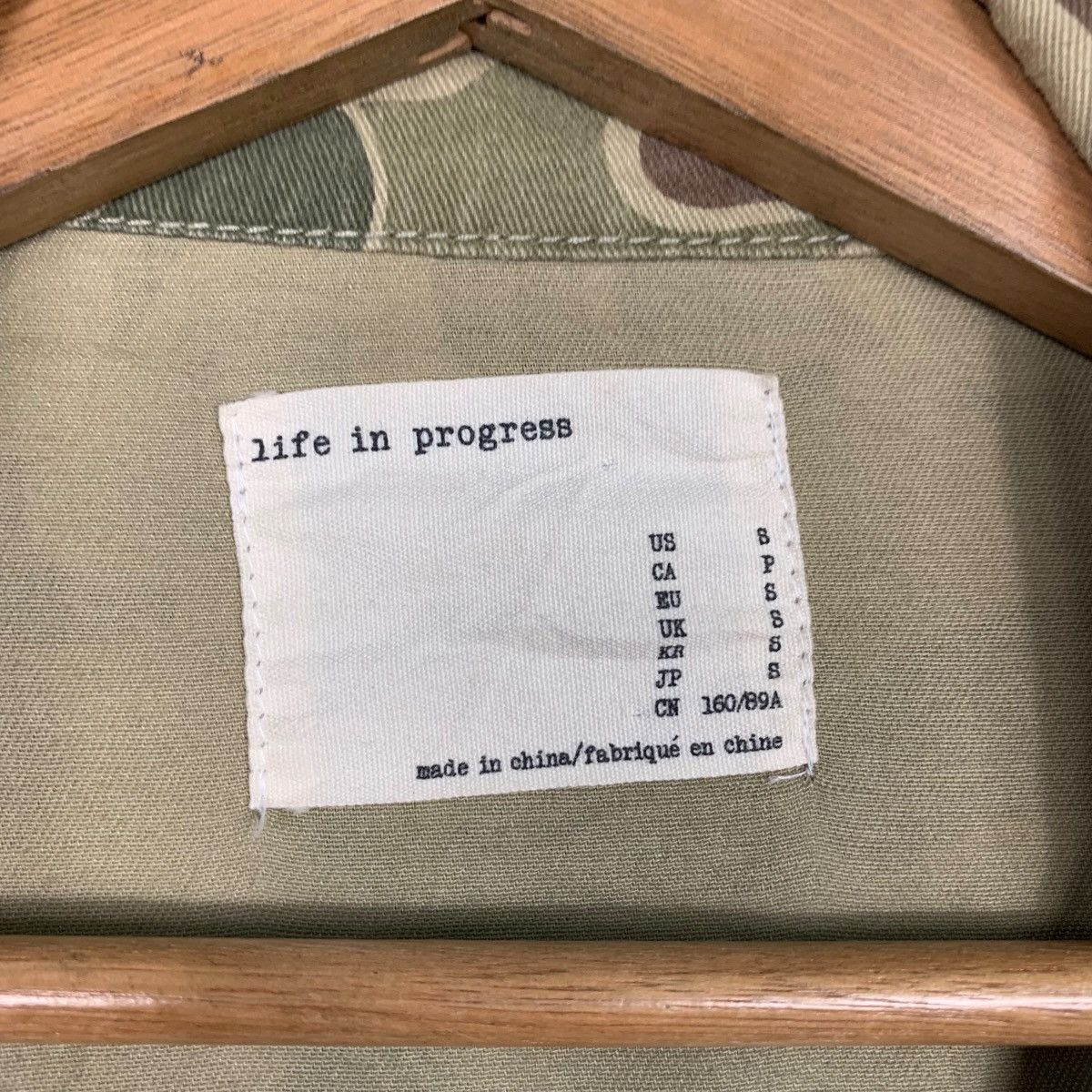 Japanese Brand LIFE IN PROGRESS Four Pocket Camo Chore Jacket #1575-C70 Size US S / EU 44-46 / 1 - 16 Thumbnail