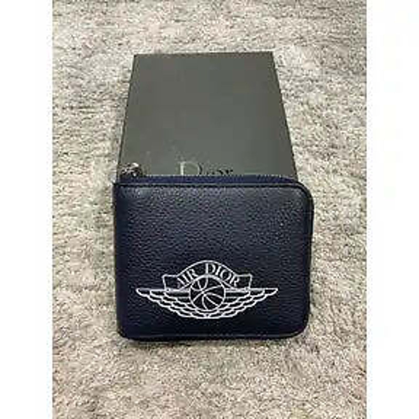 Dior Air Dior Jordaan White Logo Small Zip Around Compact Wallet Size ONE SIZE - 3 Thumbnail