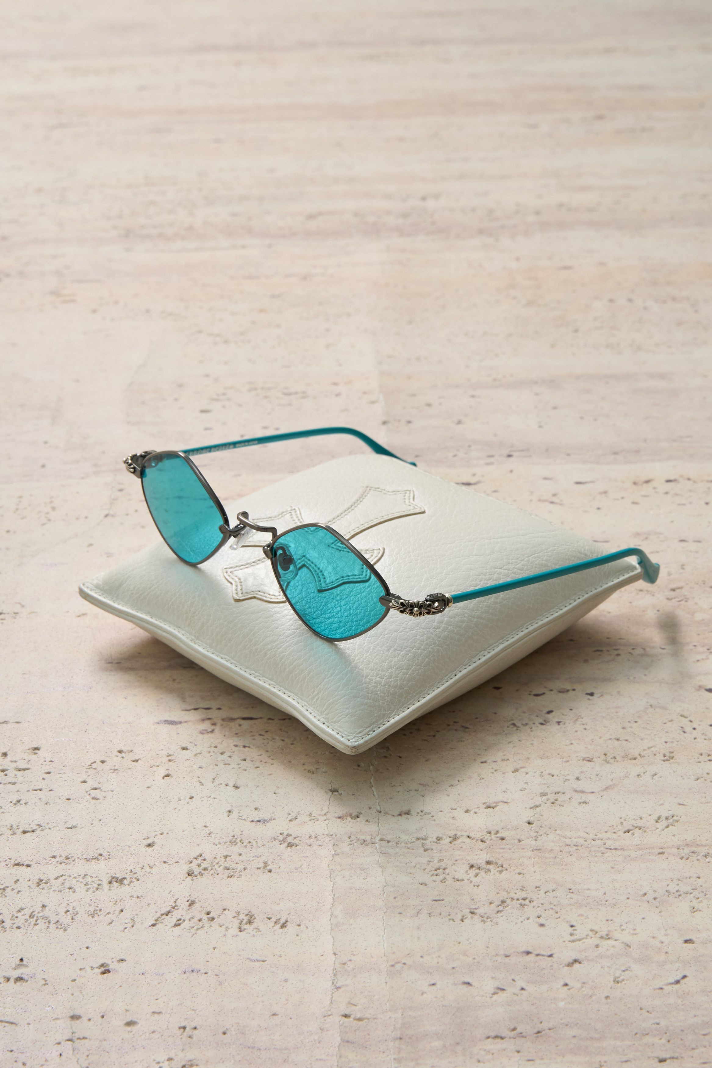 Chrome Hearts CHROME HEARTS DIAMOND DOG Pewter-Teal Size ONE SIZE - 1 Thumbnail