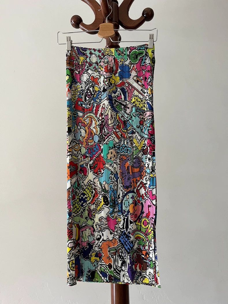 Issey Miyake Issey Miyake size:3 Colorful graffiti skirt Size 31" - 1 Thumbnail