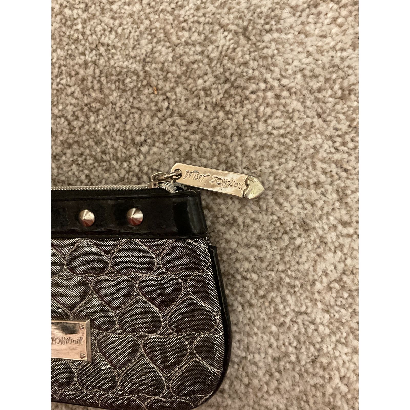 Betsey Johnson Betsey Johnson Studded Quilted Heart "Be Mine" Wristlet Size ONE SIZE - 3 Thumbnail
