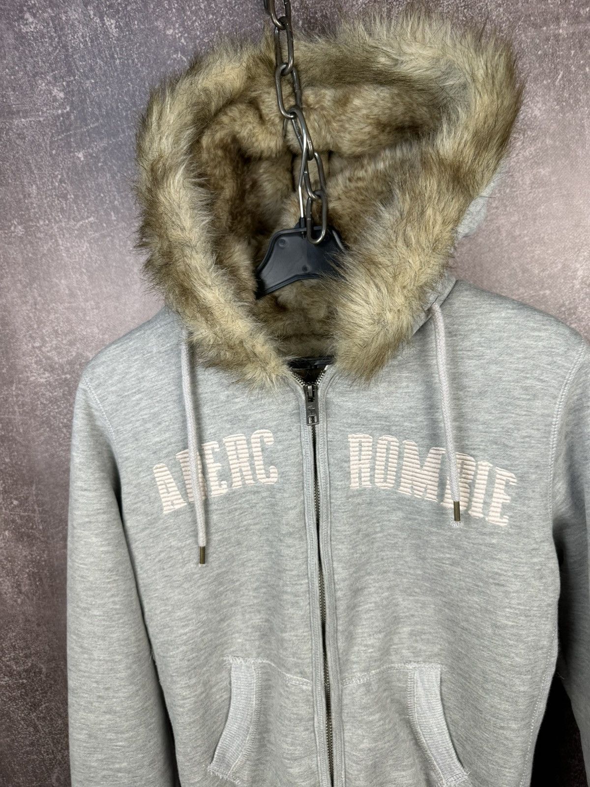 Abercrombie & Fitch Y2K Abercrombie & Fitch Faux Fur Zip Up Hoodie Cyber Size US S / EU 44-46 / 1 - 4 Thumbnail
