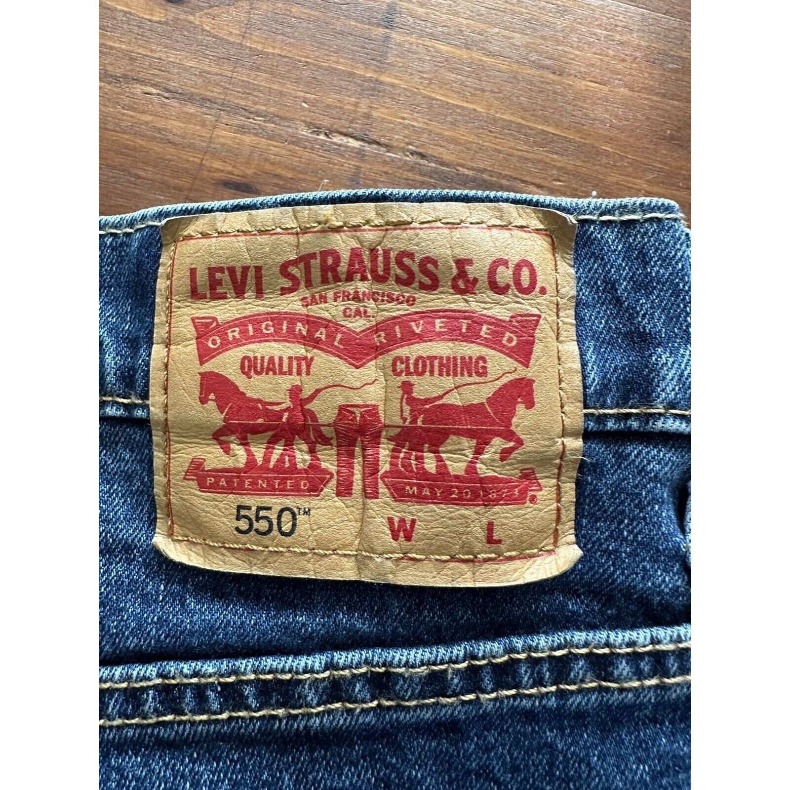 Levi's LEVIS 550 relaxed, 46X29 Dark Blue Wash, Cotton Blend 2017 Size US 44 / EU 60 - 2 Thumbnail