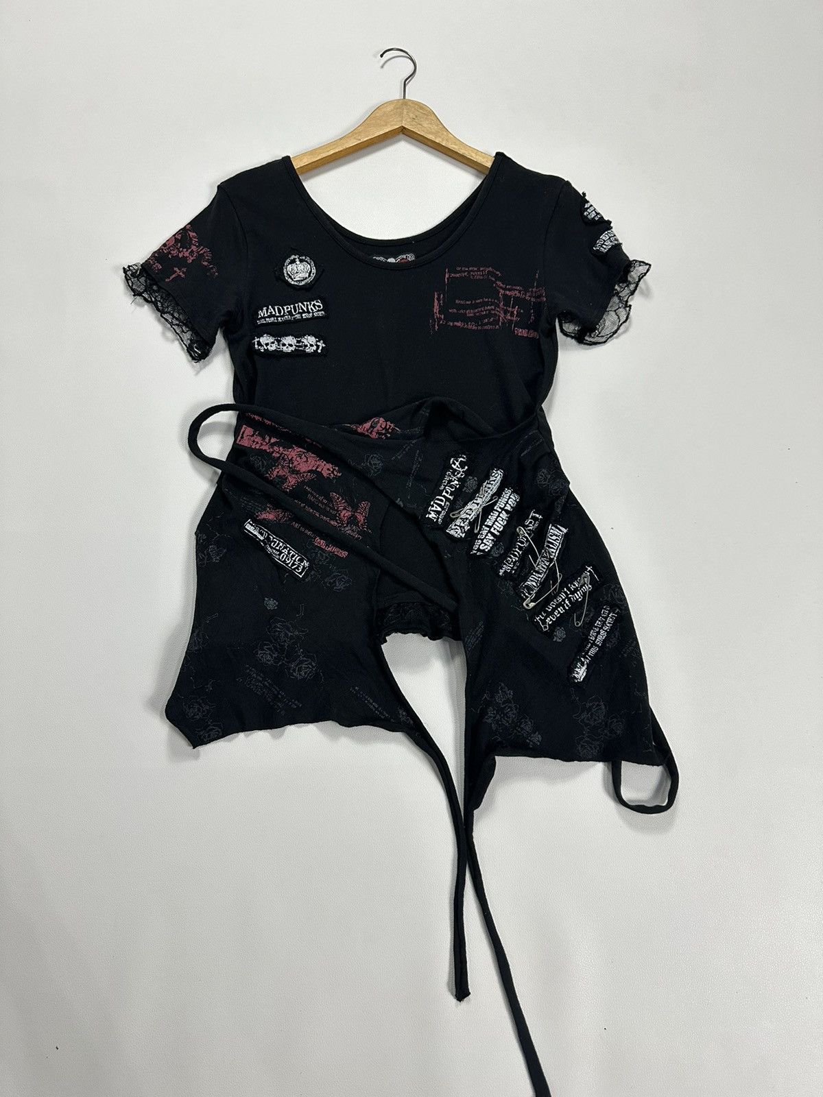 Japanese Brand Mad Punk Beautiful Rock Star Skull angel art Tshirt Size L / US 10 / IT 46 - 1 Thumbnail