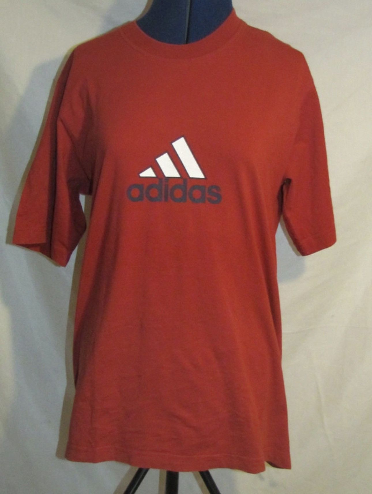 Adidas Pre-loved vintage Adidas big logo graphic t-shirt in red Size US L / EU 52-54 / 3 - 1 Thumbnail