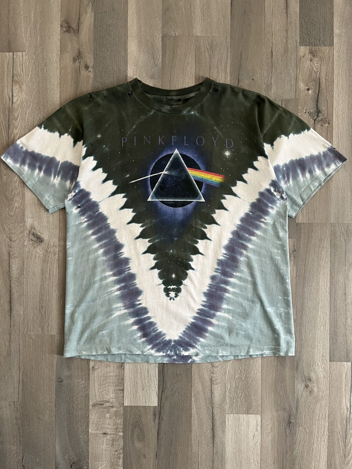 Liquid Blue Vintage Thrashed Pink Floyd Dark Side of the Moon Tee Size US XL / EU 56 / 4 - 1 Thumbnail