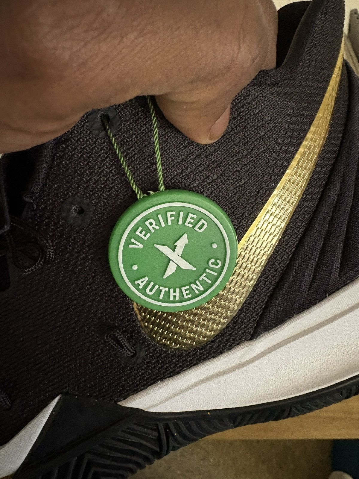 Nike Nike Kyrie 5 Black / Metallic Gold Size US 11.5 / EU 44-45 - 3 Thumbnail