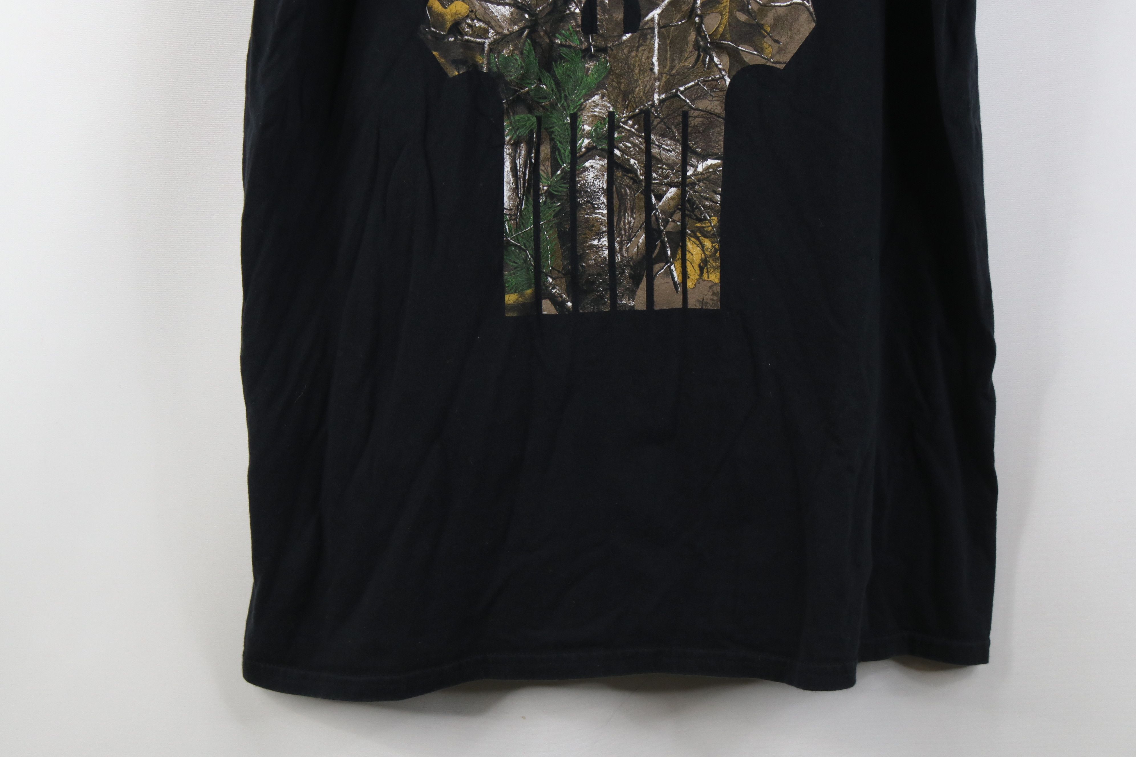 Vintage Vintage Y2K Marvel Comics Skull Camouflage T-Shirt Black Size US L / EU 52-54 / 3 - 3 Thumbnail