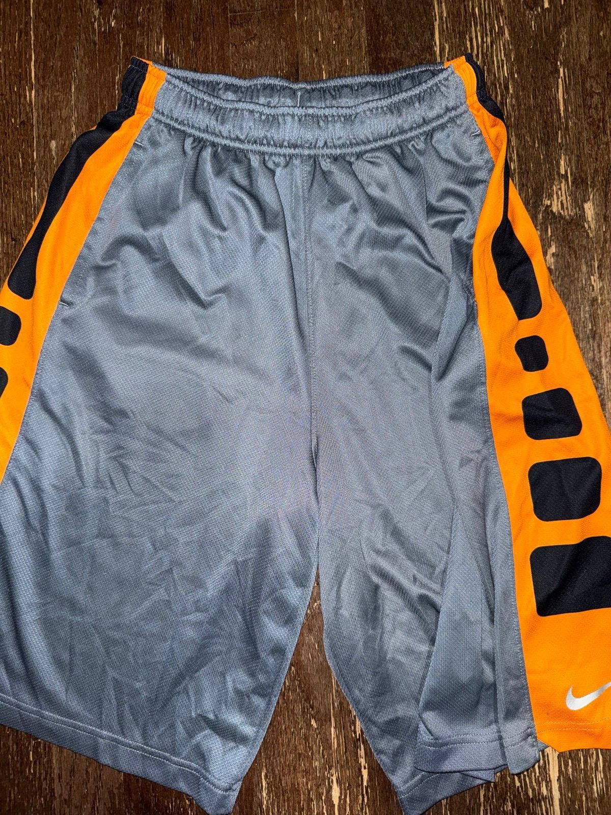 Nike Vintage Rare Nike Elite Shorts Gray/Orange Mens Sz S Hoops Size US 30 / EU 46 - 3 Thumbnail