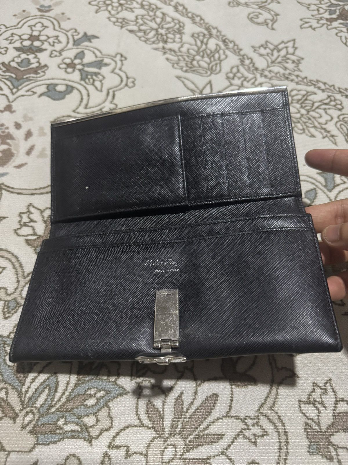 Salvatore Ferragamo OG Selvatore Ferragamo Long Leather Wallet Iconic Logo Size ONE SIZE - 3 Thumbnail