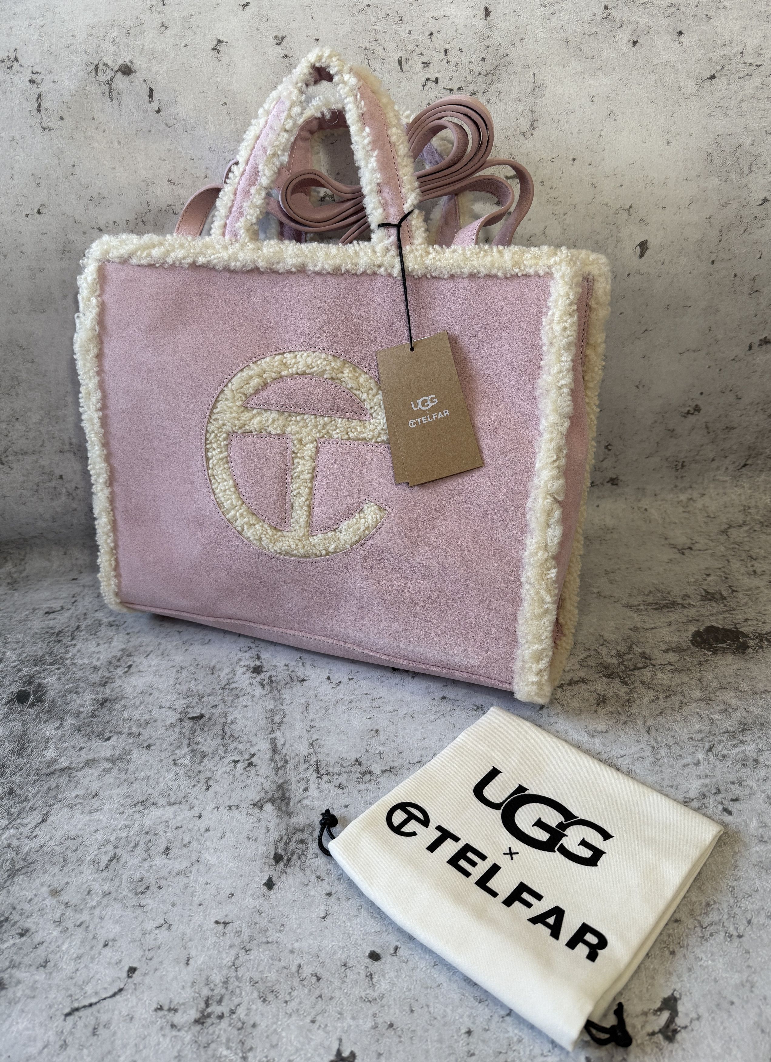 UGG X TELFAR MEDIUM SHOPPER SUEDE CRINKLE PINK O\S - www 