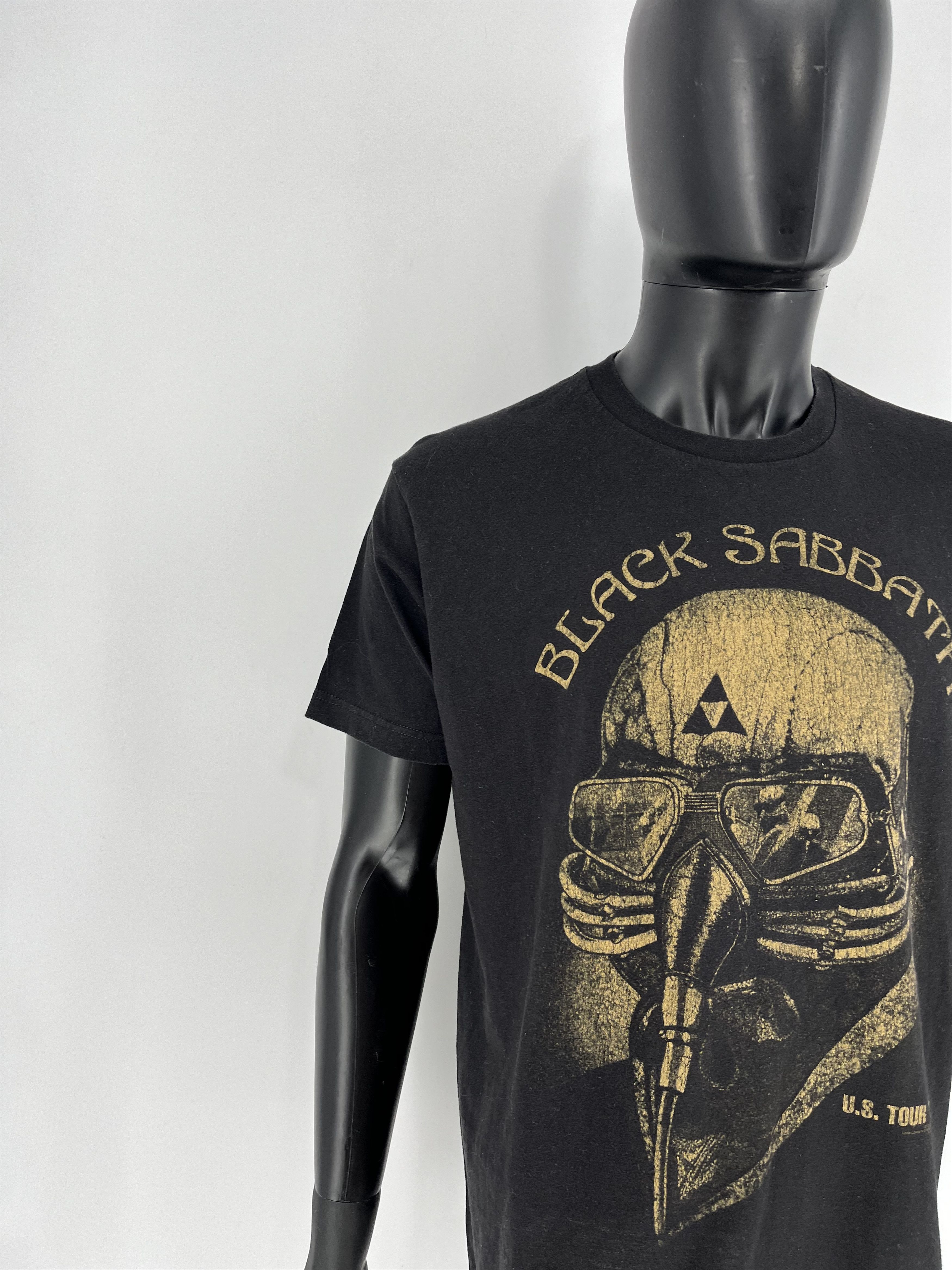 Band Tees Vintage Black Sabbath Big Logo Y2K T-Shirt Band Rock Metal Size US L / EU 52-54 / 3 - 6 Thumbnail
