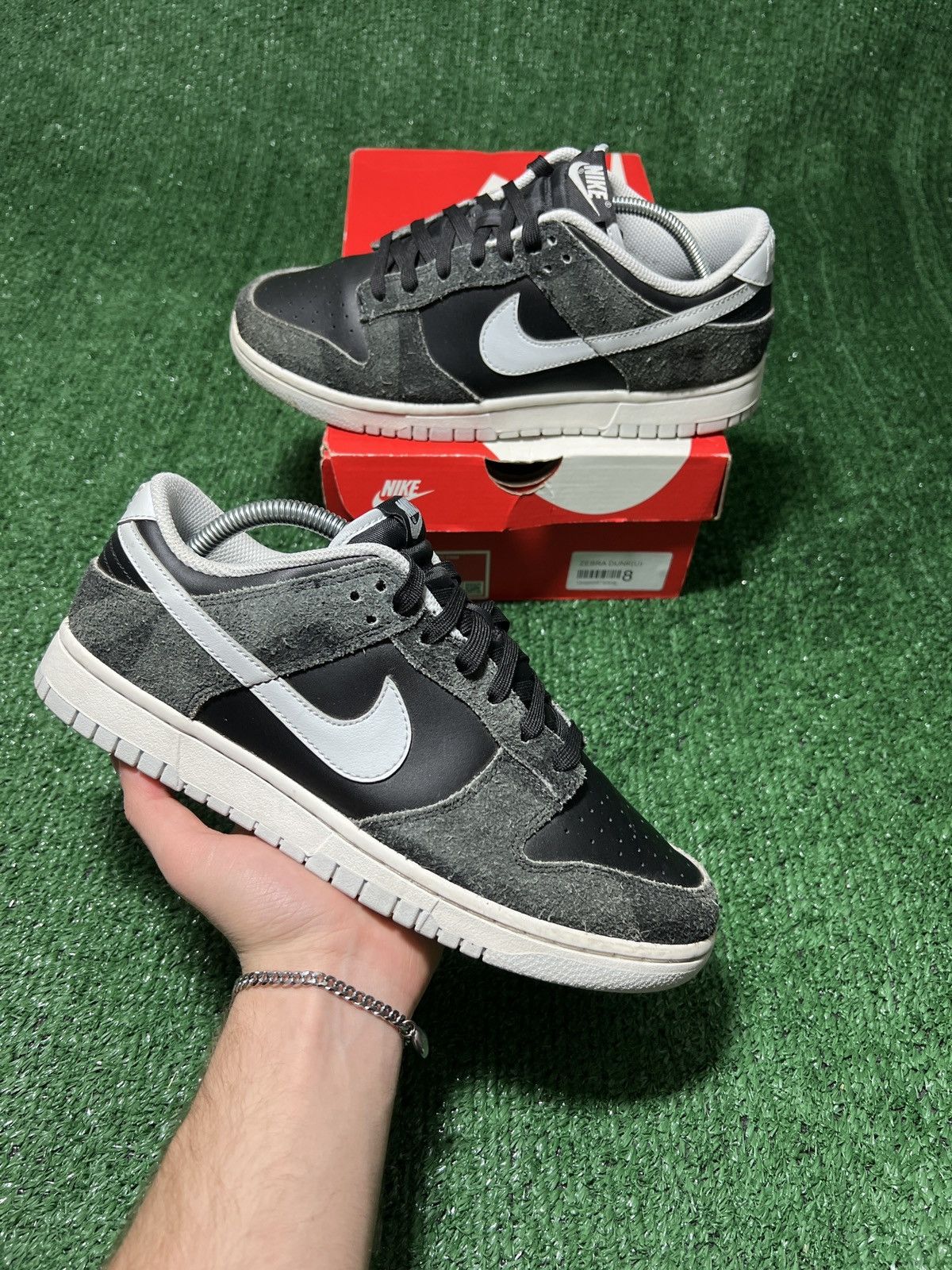 Nike dunk low Zebra size