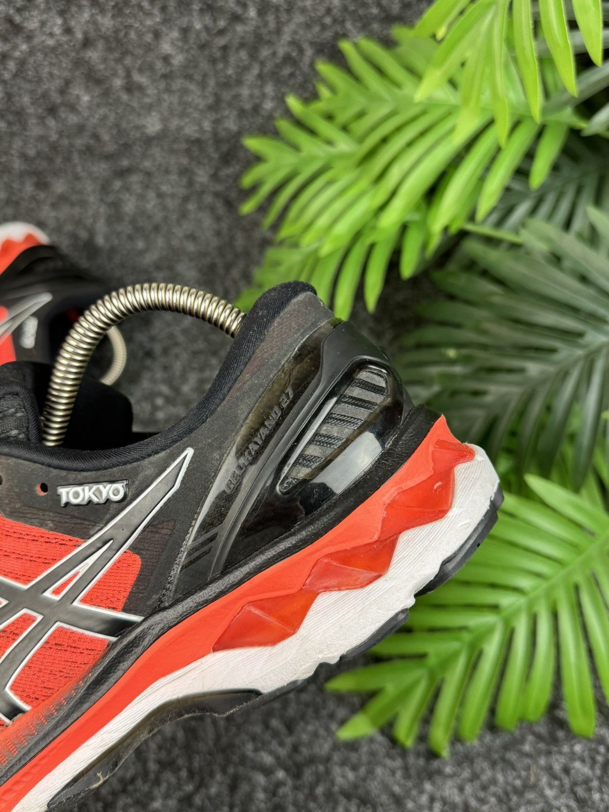 Asics Asics GEL KAYANO 27 TOKYO SUNRISE Size 41,5 26 cm Size US 8 / EU 41 - 9 Thumbnail